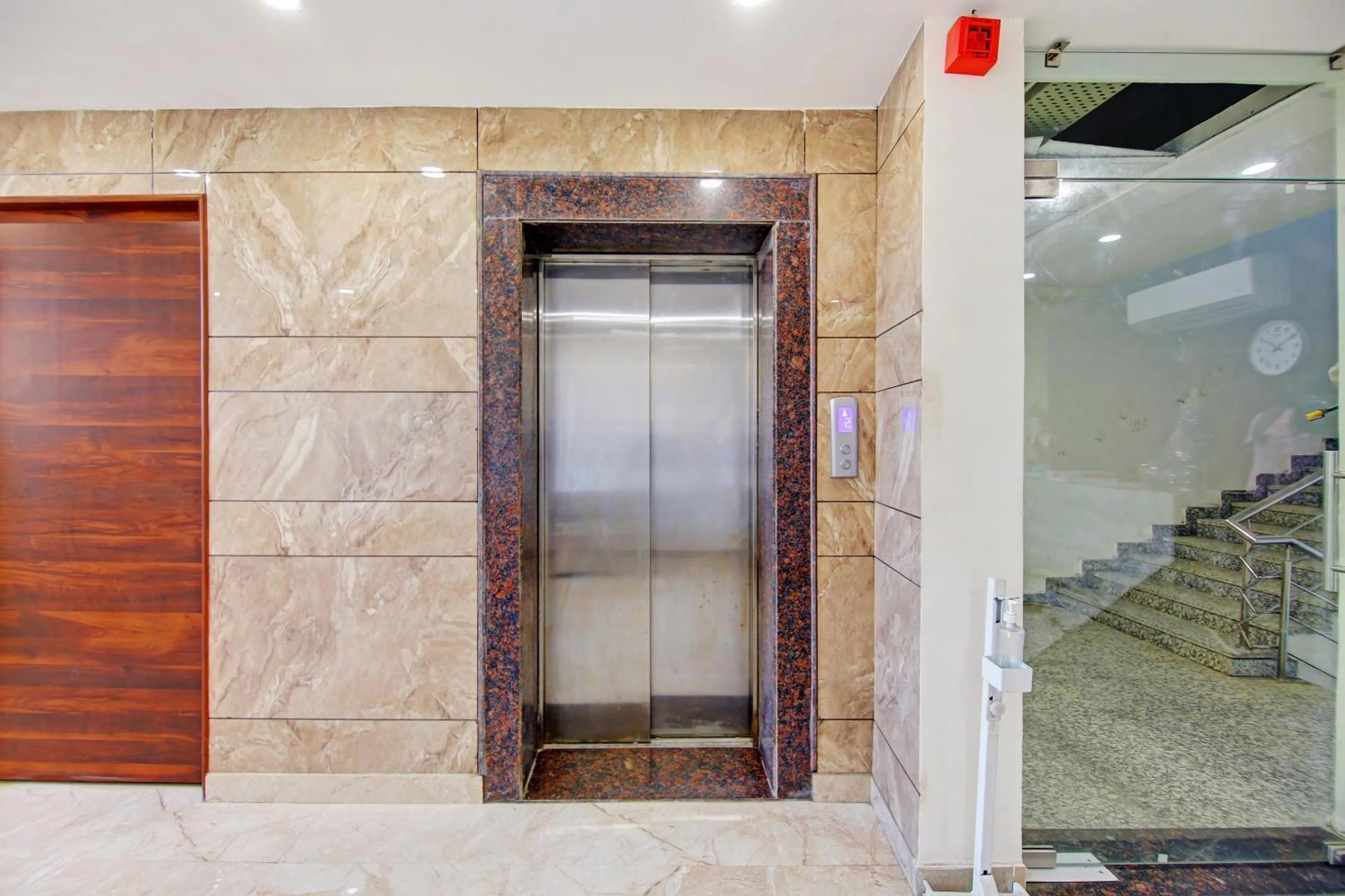 Lobby or reception in Hotel O Kinsfolk Inn