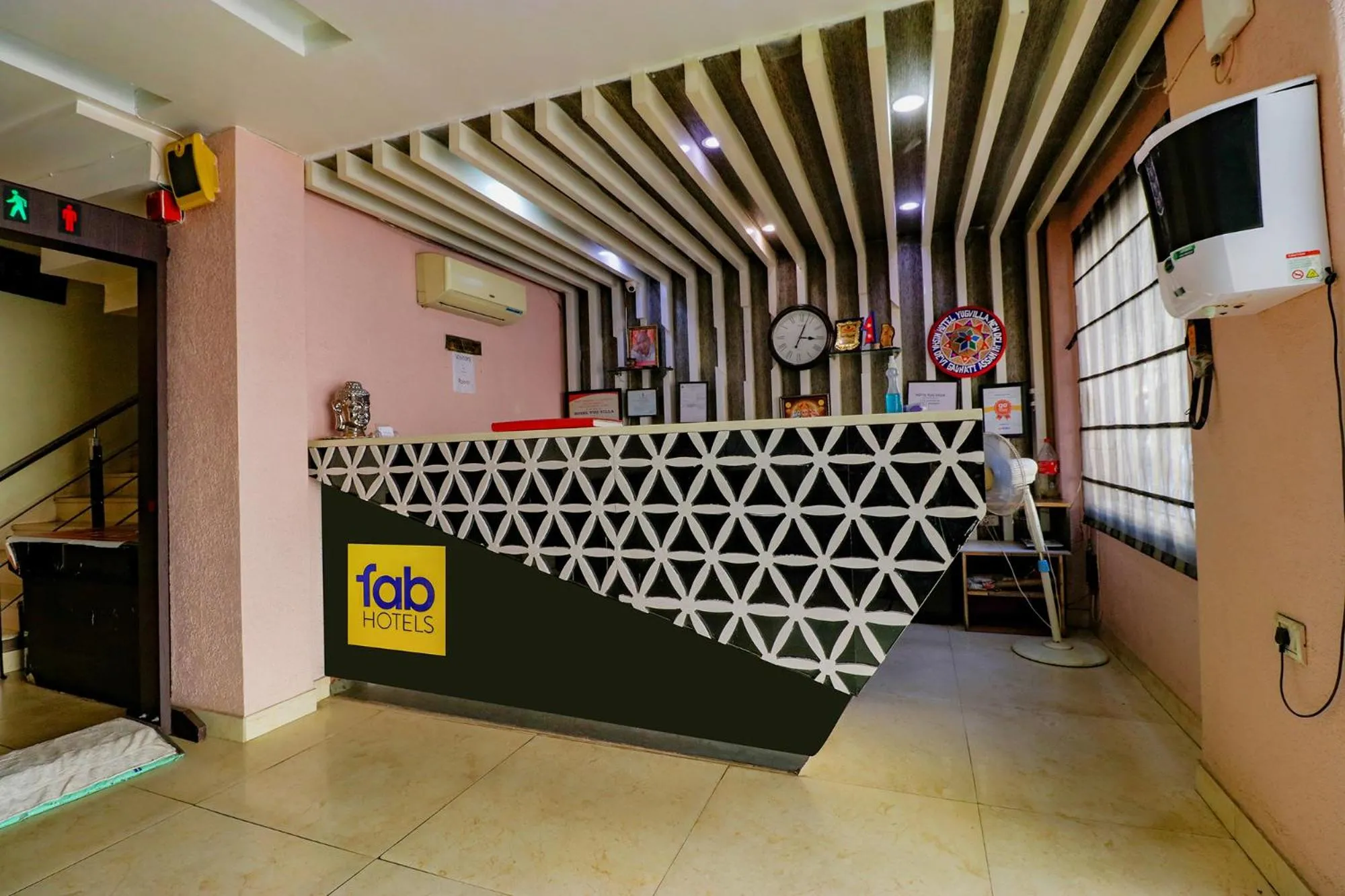 Lobby or reception in FabHotel Yug Villa