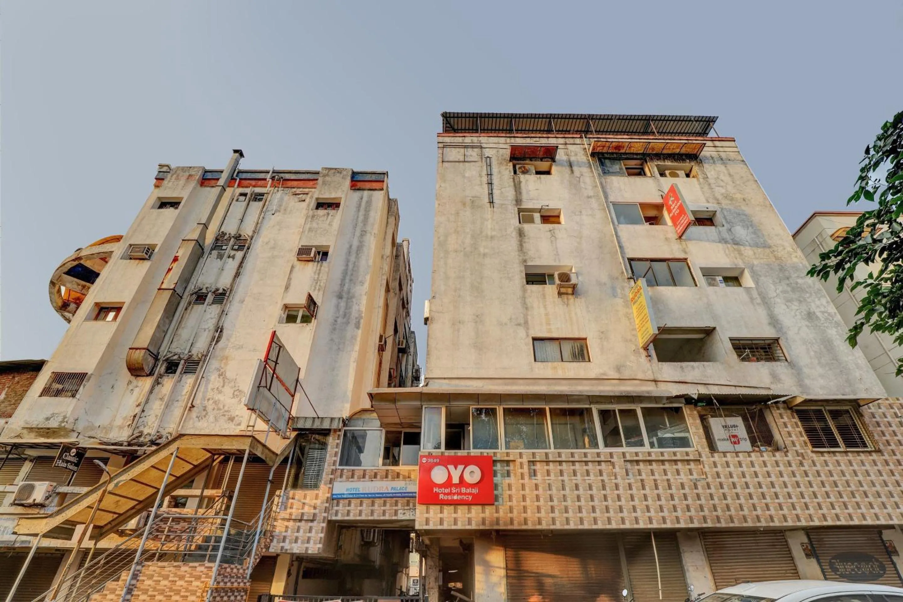 Facade/entrance in Hotel O Rudra Palace