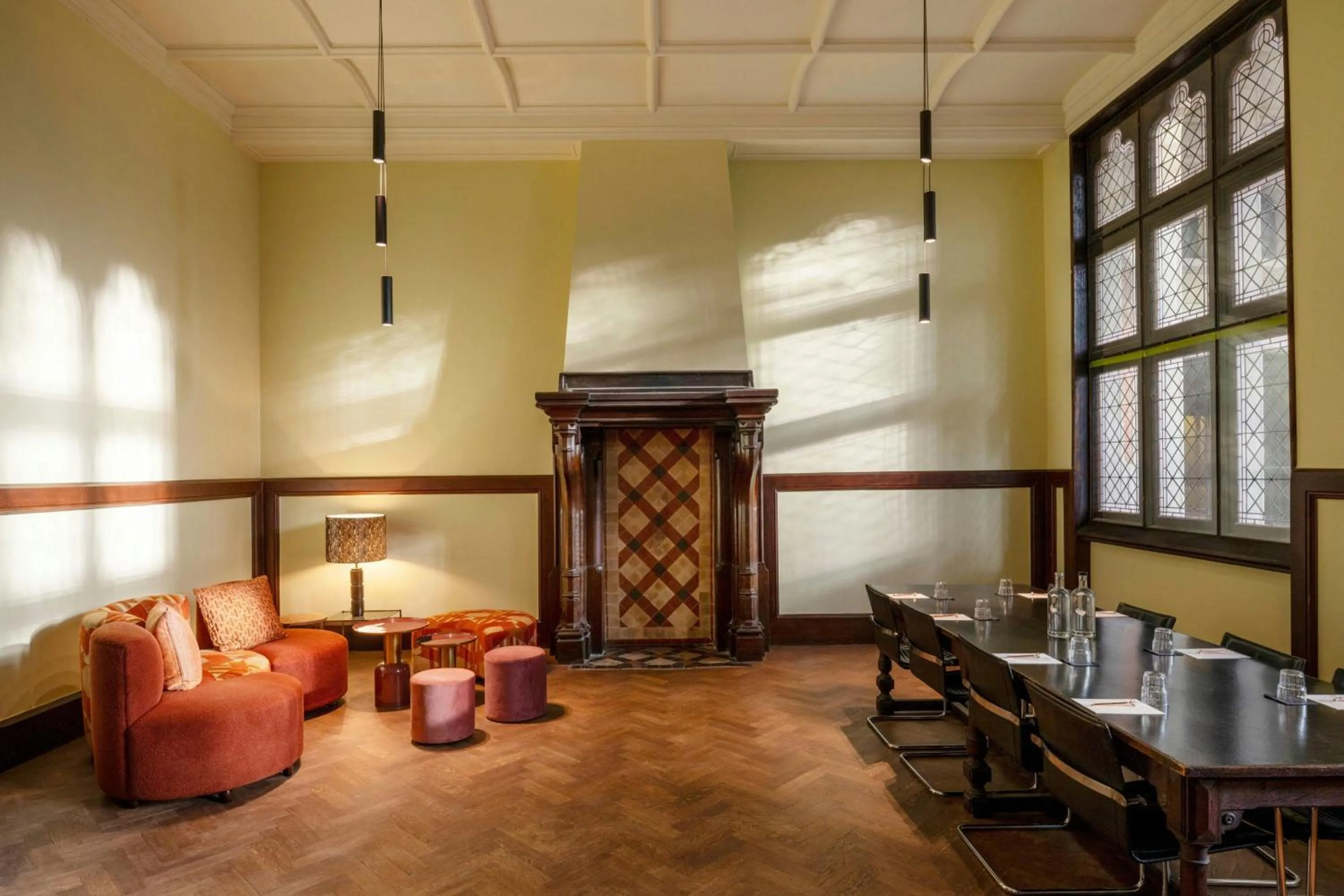 Meeting/conference room in Sapphire House Antwerp, Autograph Collection