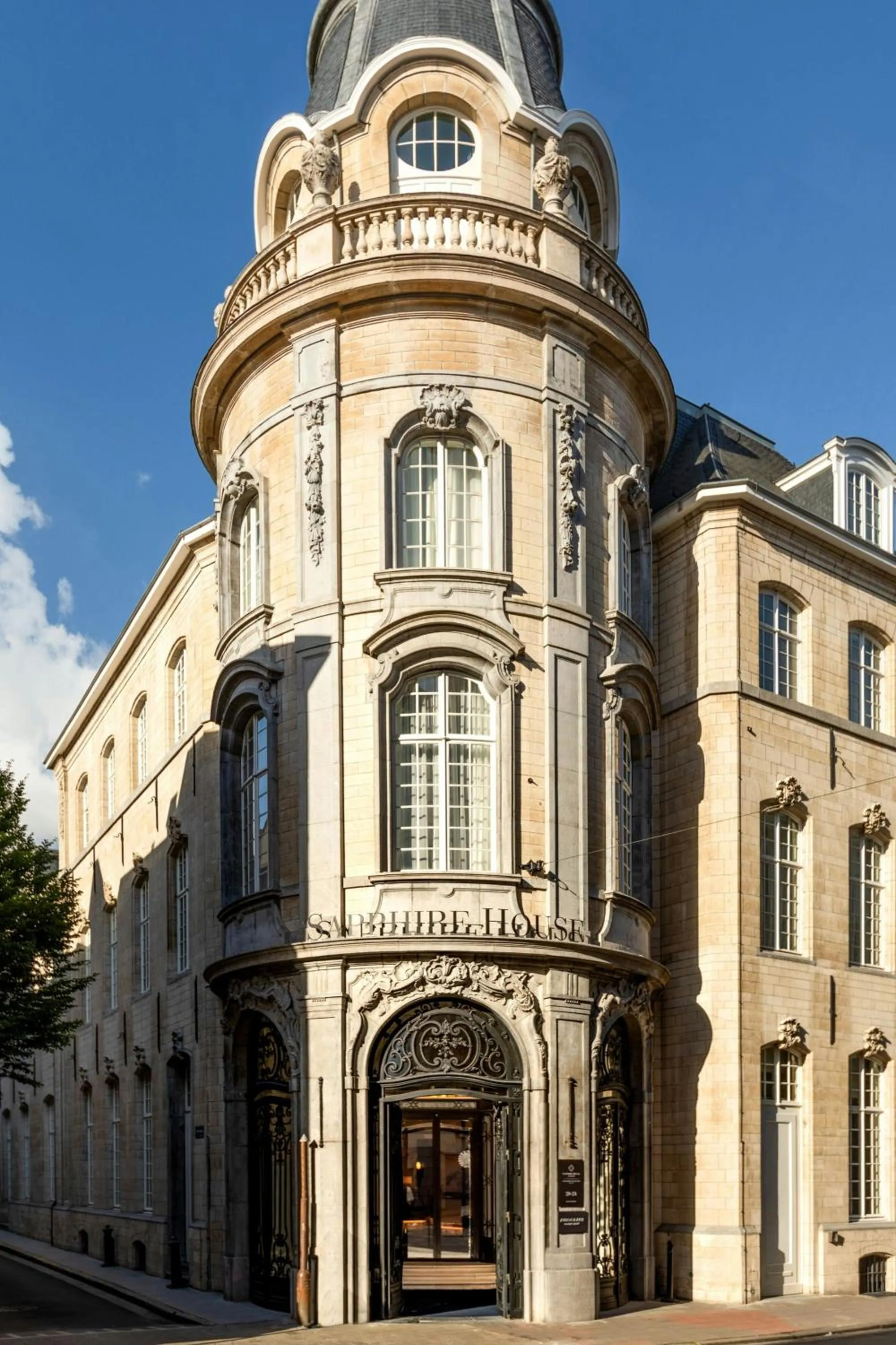 Property building in Sapphire House Antwerp, Autograph Collection