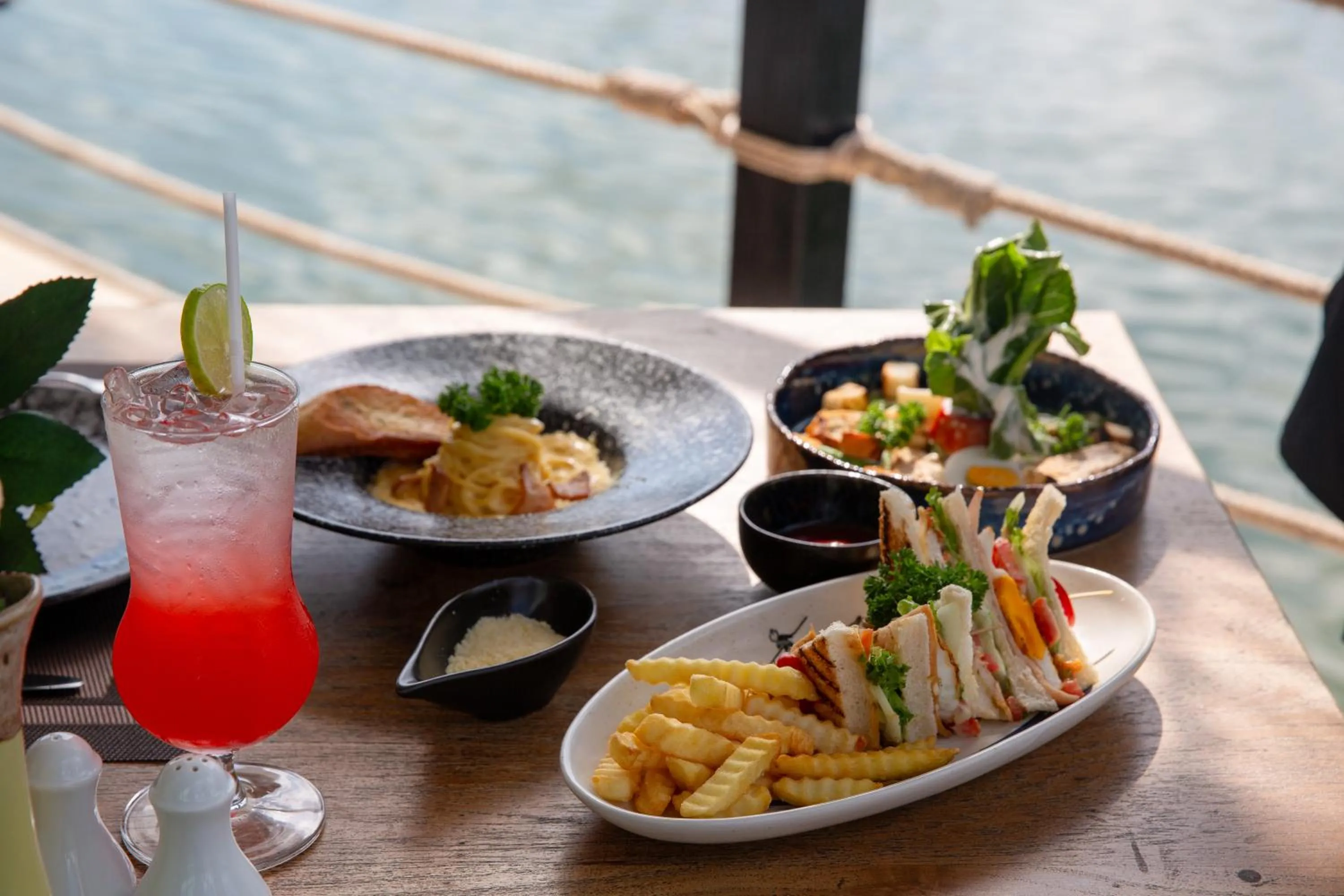 Restaurant/places to eat in Wyndham Phuket Airport