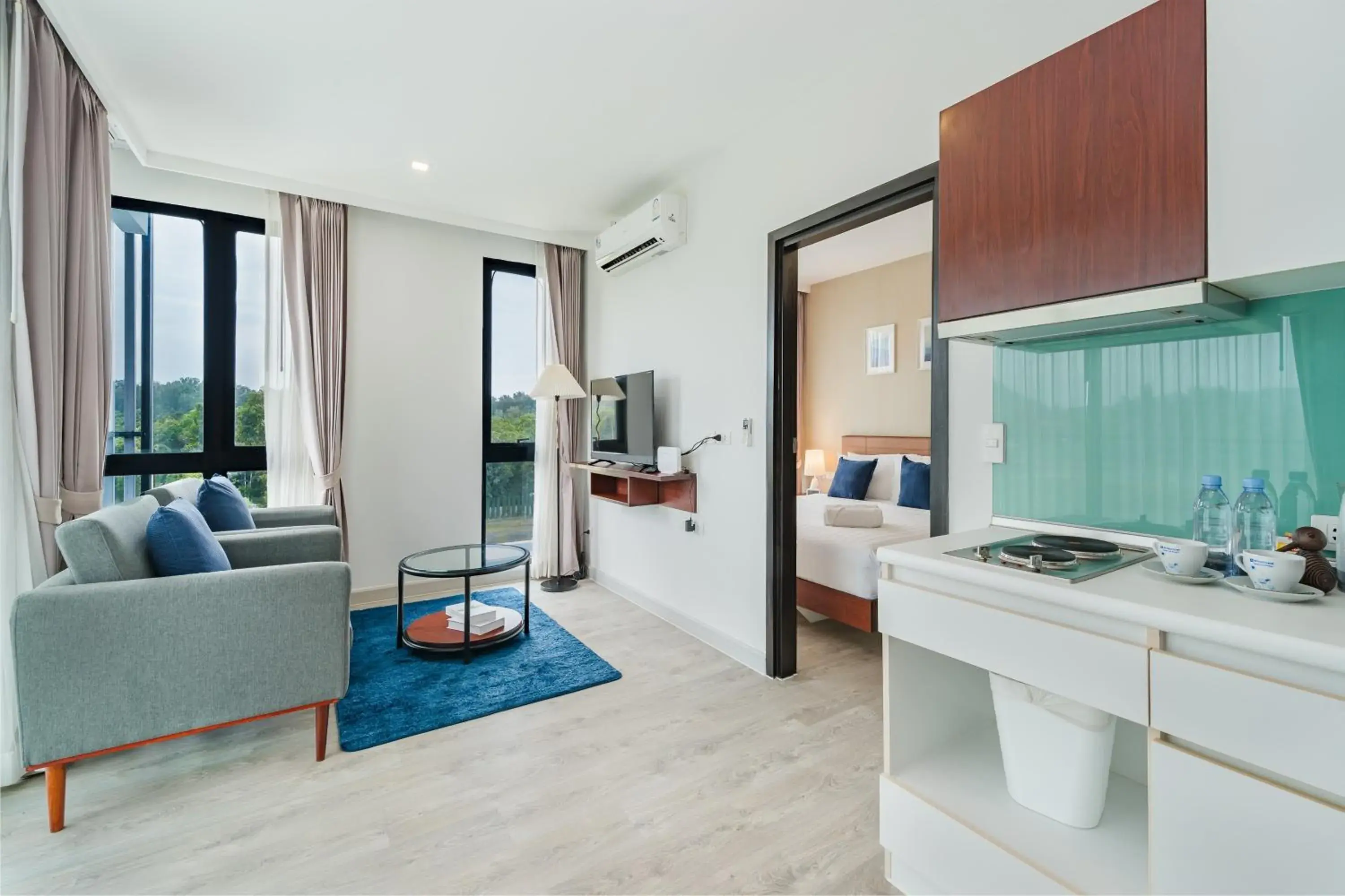 Deluxe Queen with Pool View in Wyndham Phuket Airport Deluxe Queen with Pool View in Wyndham Phuket Airport