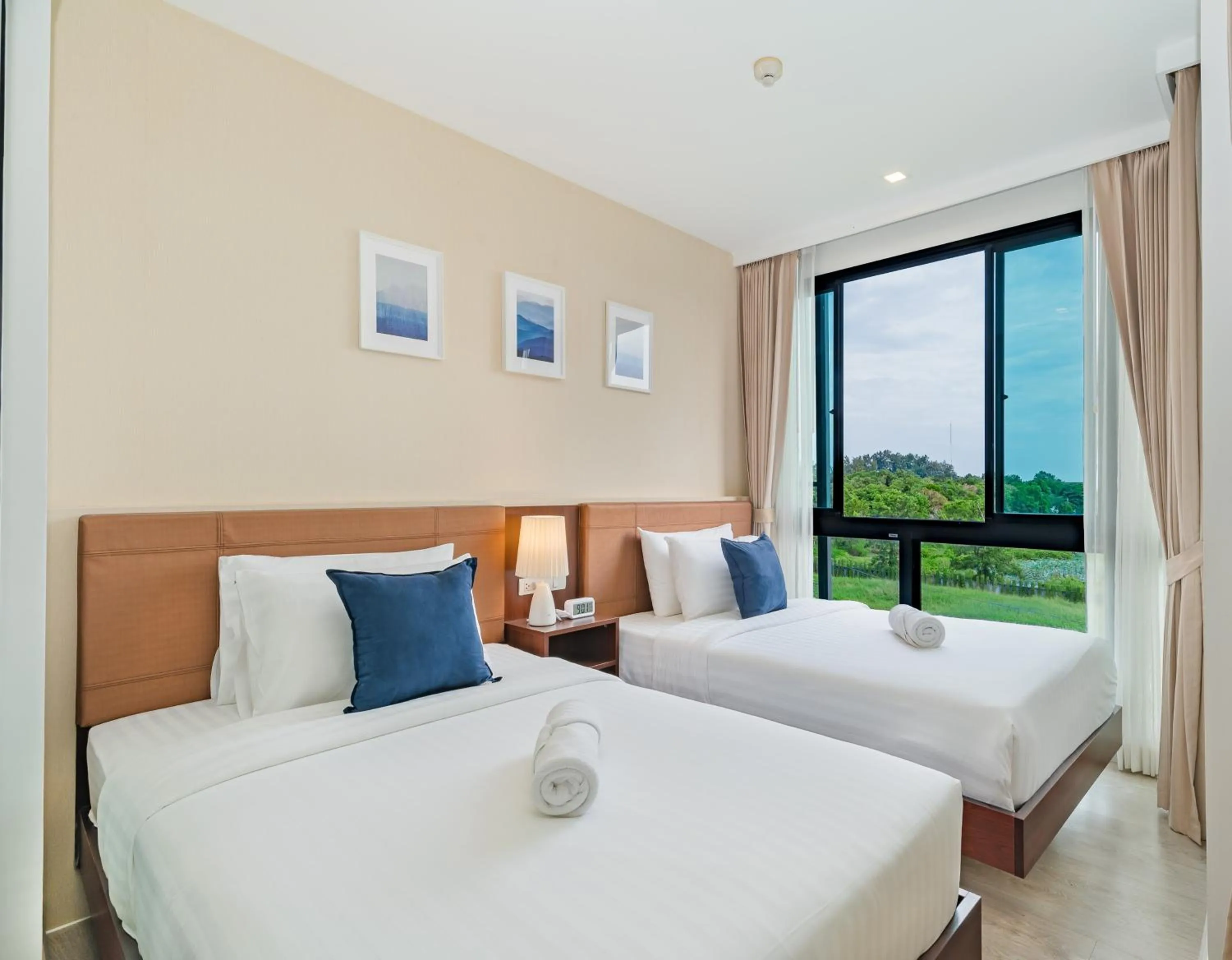 Bedroom, Bed in Wyndham Phuket Airport