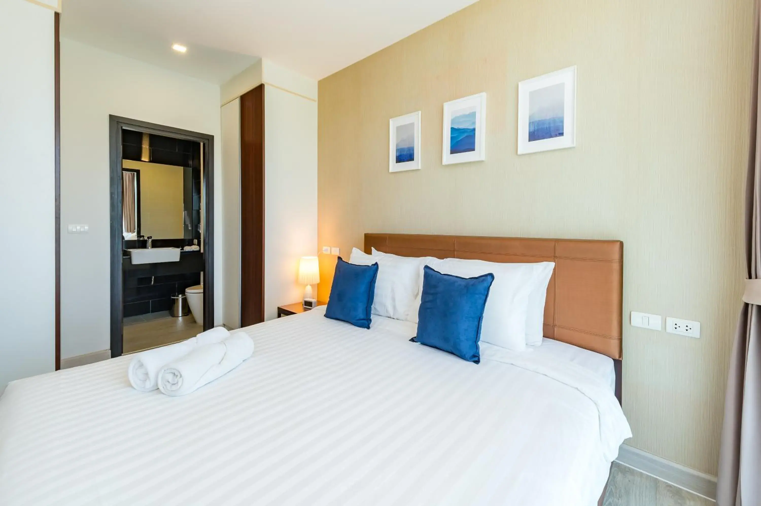 Deluxe Queen with Garden View in Wyndham Phuket Airport Deluxe Queen with Garden View in Wyndham Phuket Airport