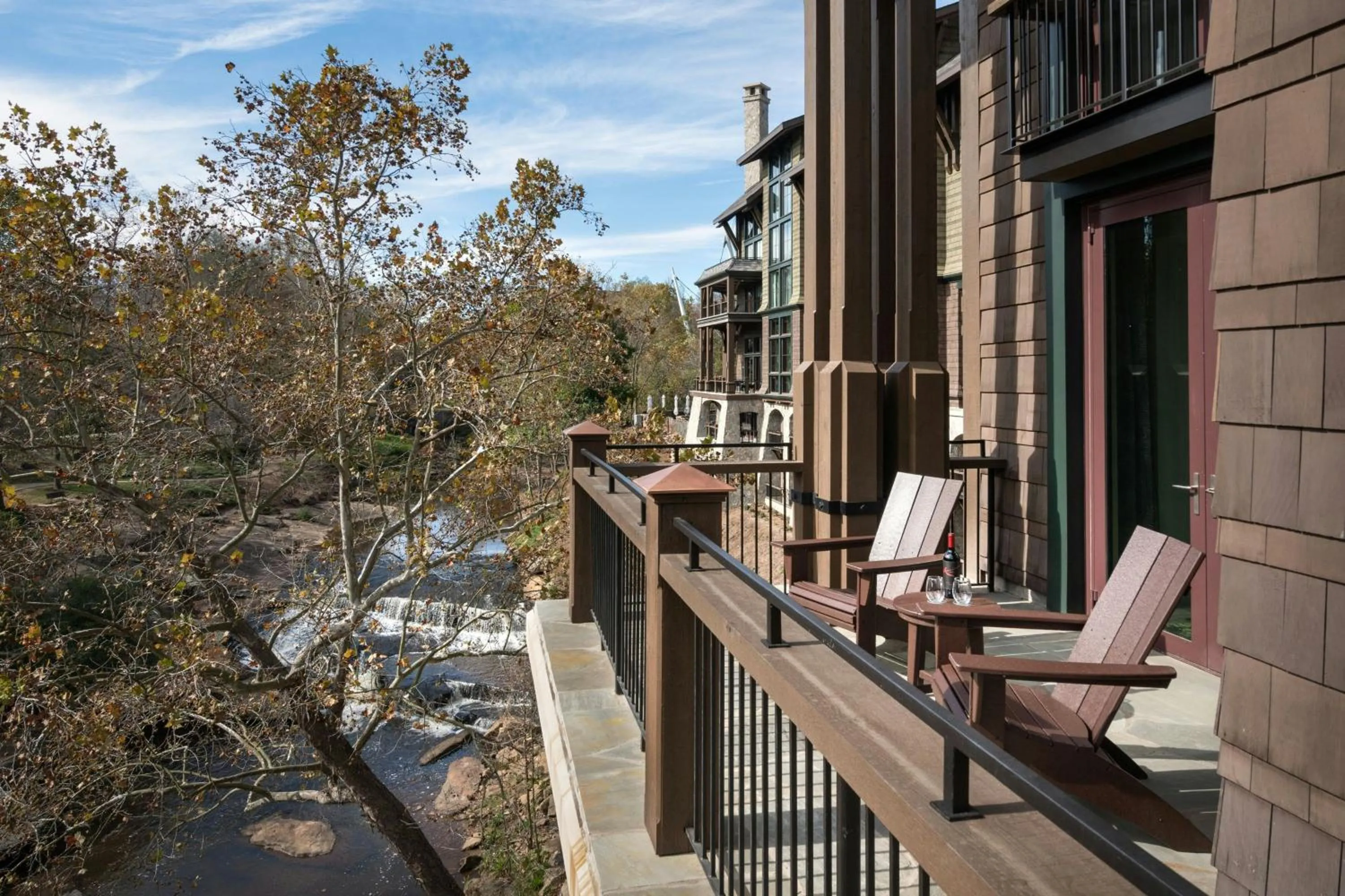 Photo of the whole room in Grand Bohemian Lodge Greenville, Autograph Collection