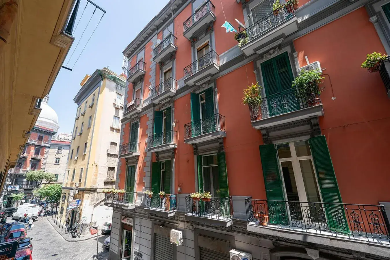 Property building in Royal H Umberto I, Napoli Centro, by ClaPa Group Property building in Royal H Umberto I, Napoli Centro, by ClaPa Group