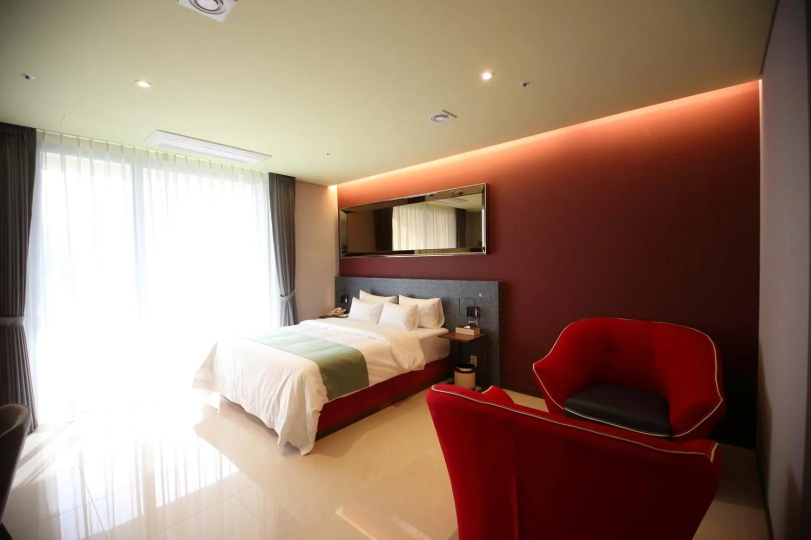 Photo of the whole room, Bed in Gimpo Stavia