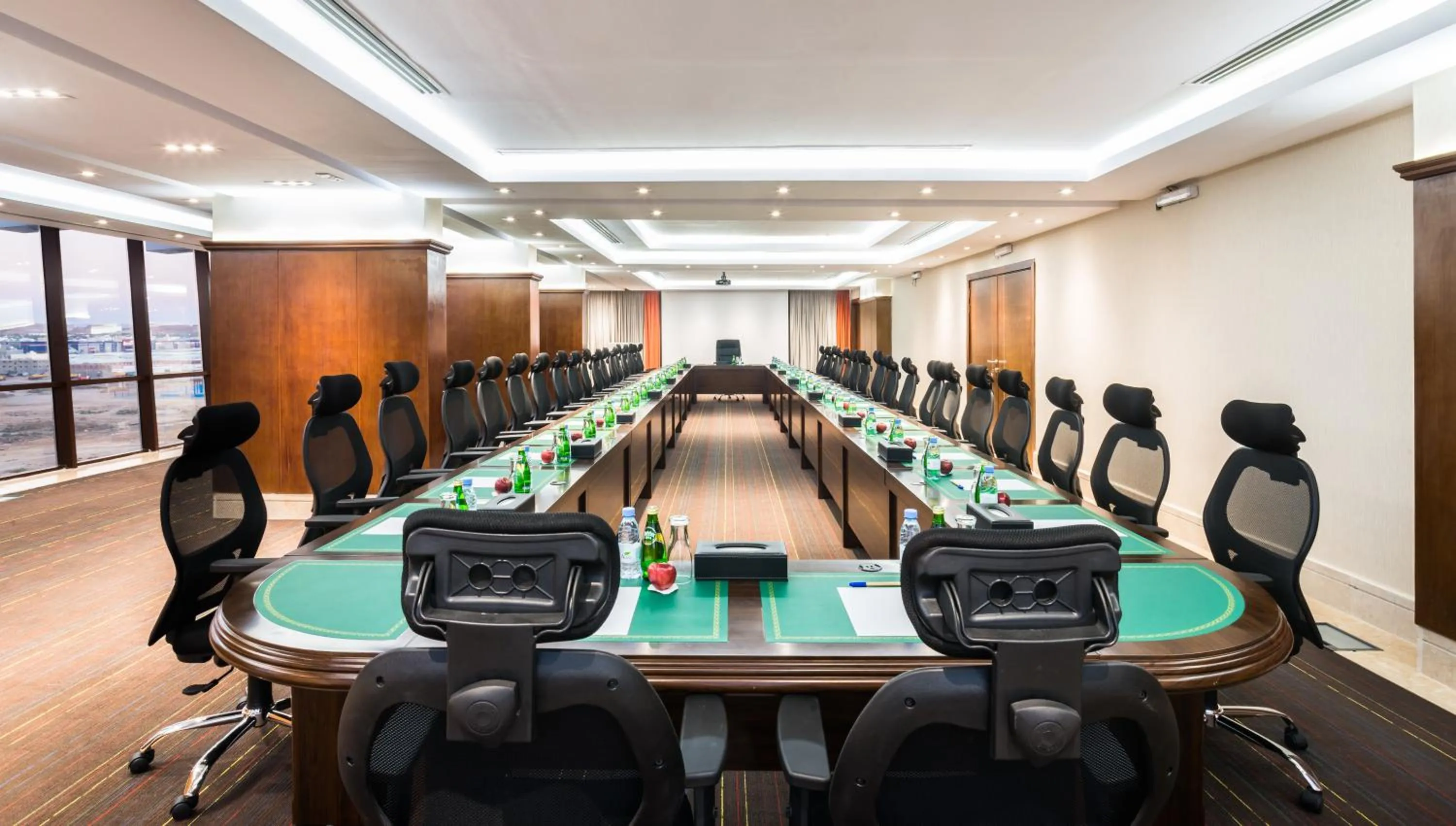 Meeting/conference room in Tulip Plaza Hotel