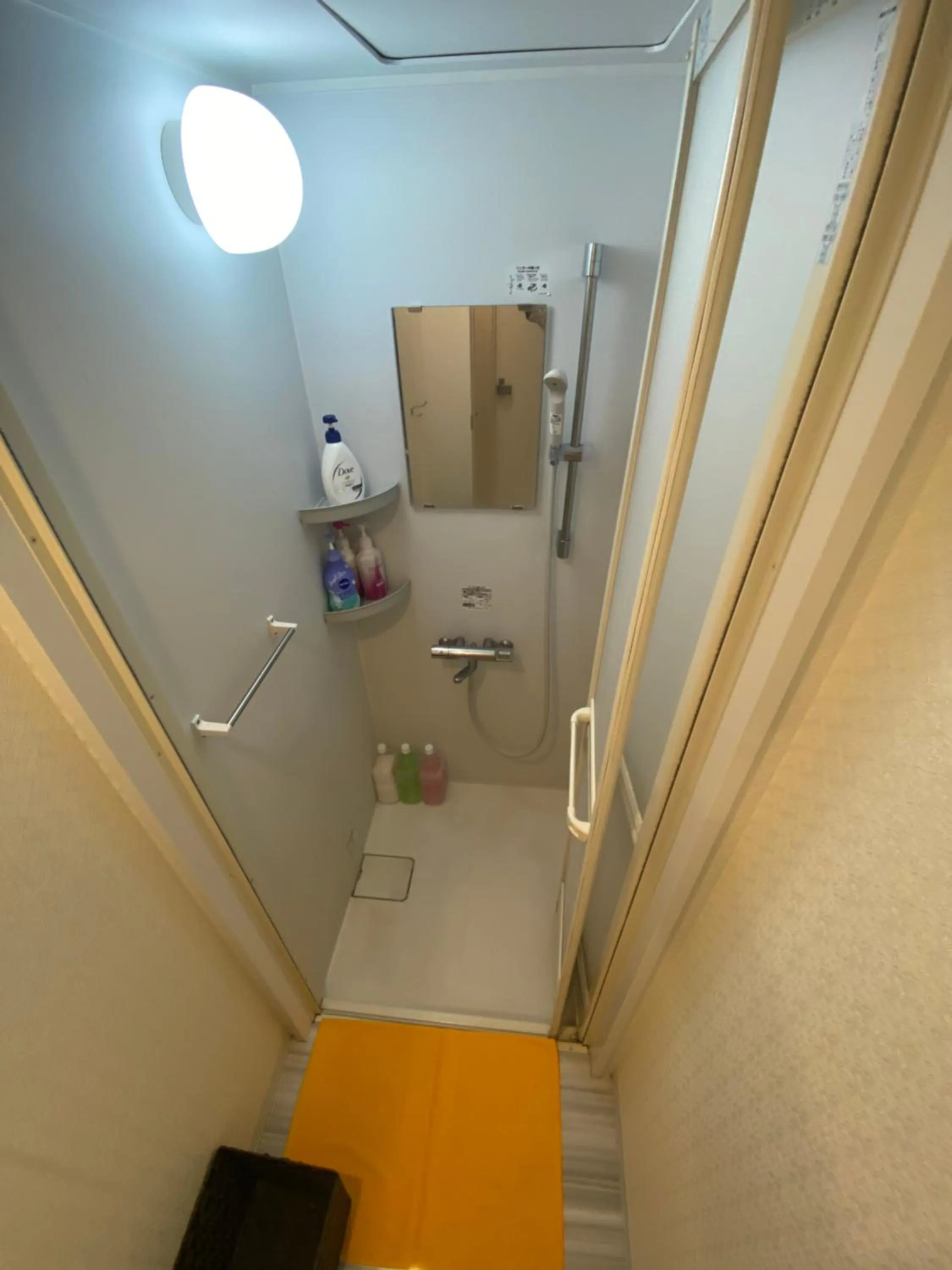 Shower in 54Journey 東京赤坂ホステル