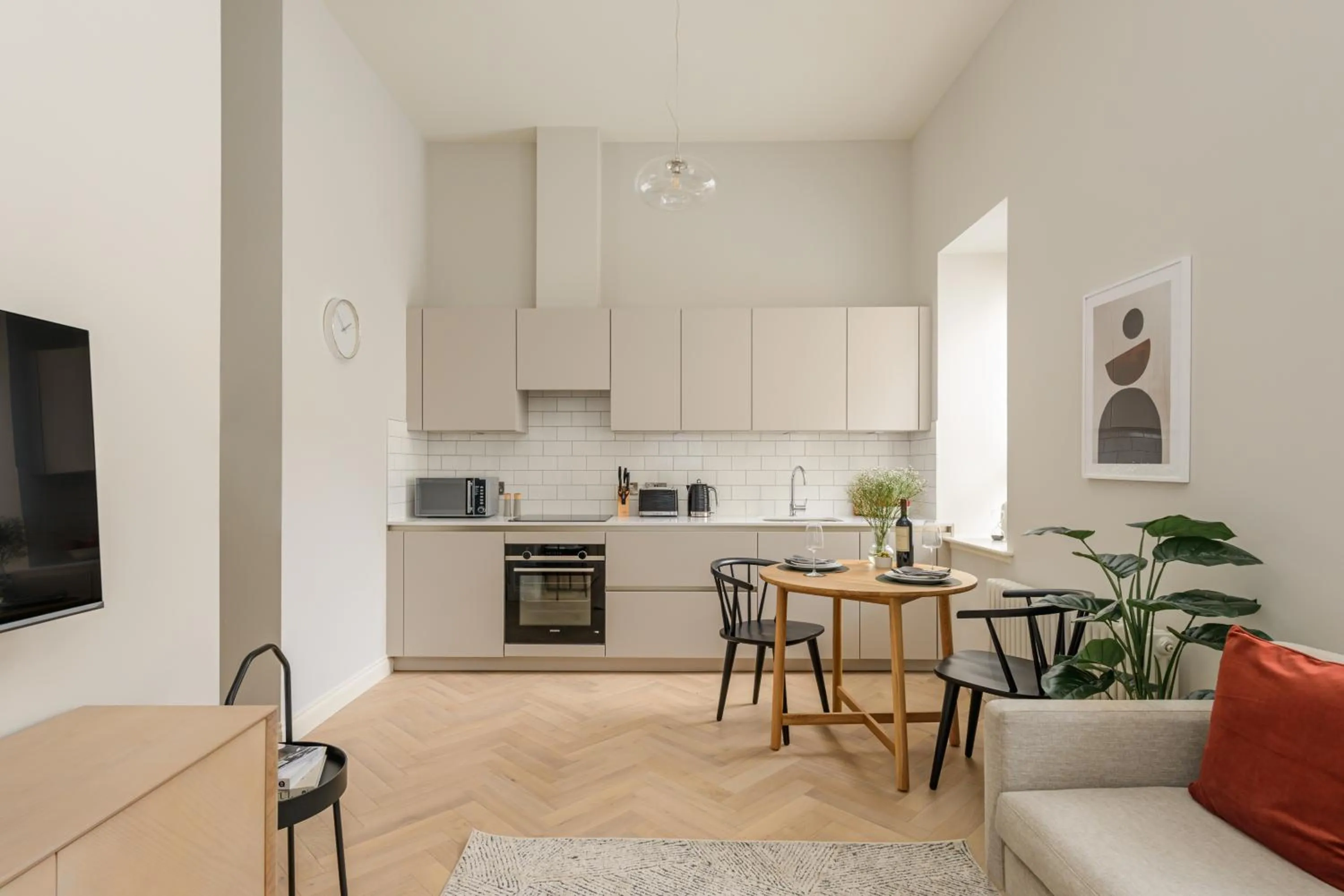 Kitchen or kitchenette in Museum Apartments