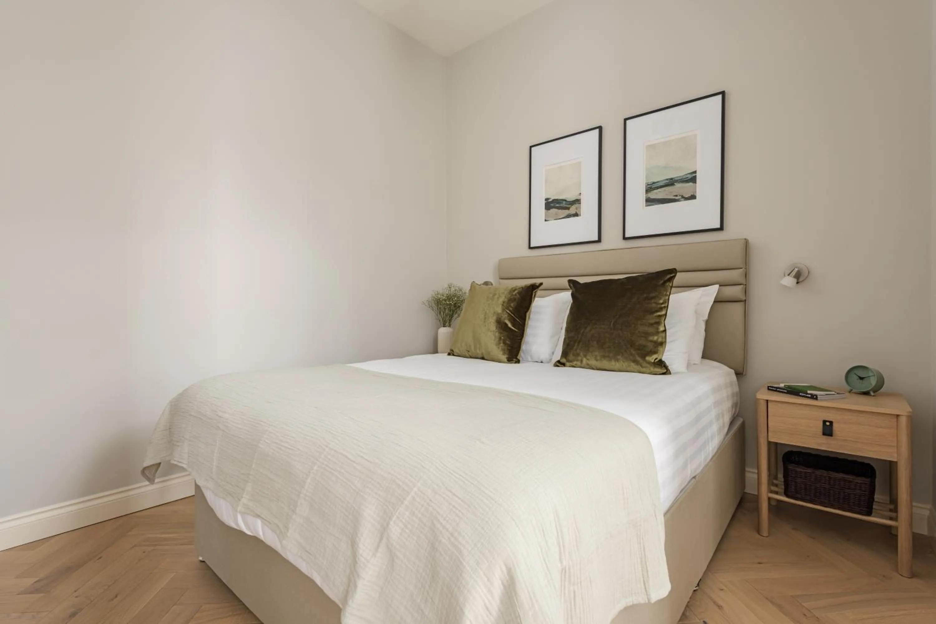 Bedroom, Bed in Museum Apartments