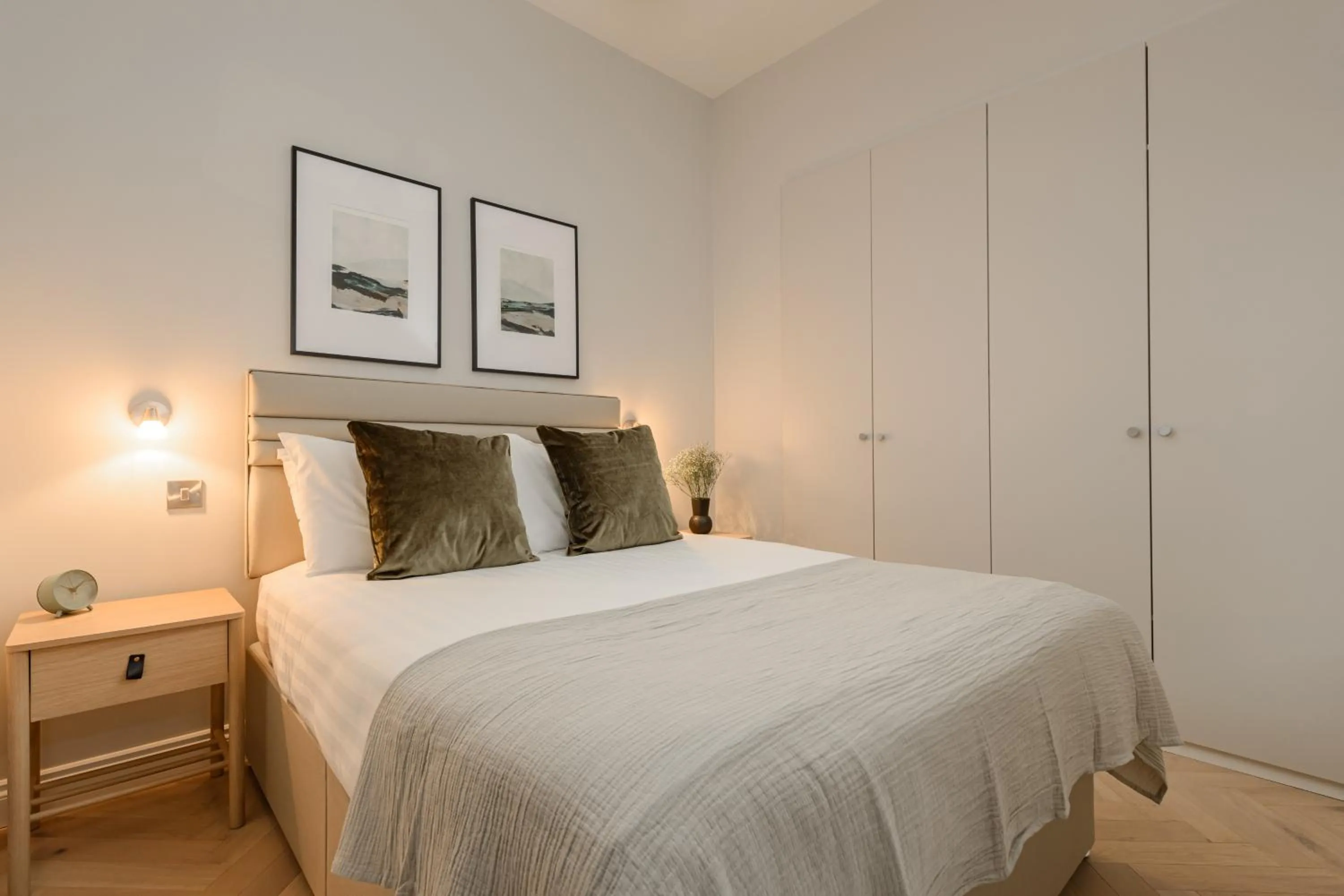 Bed in Museum Apartments