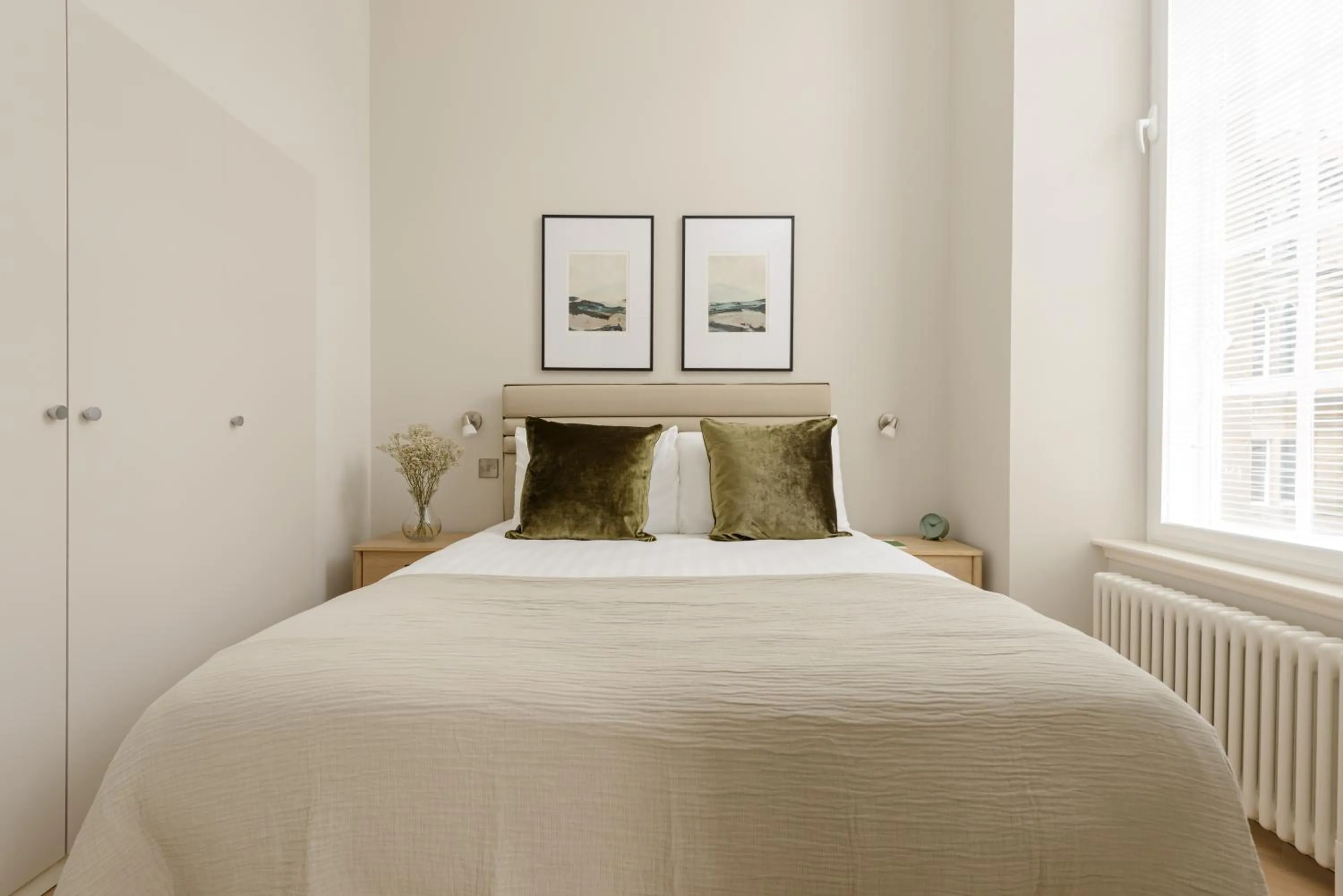 Bedroom, Bed in Museum Apartments