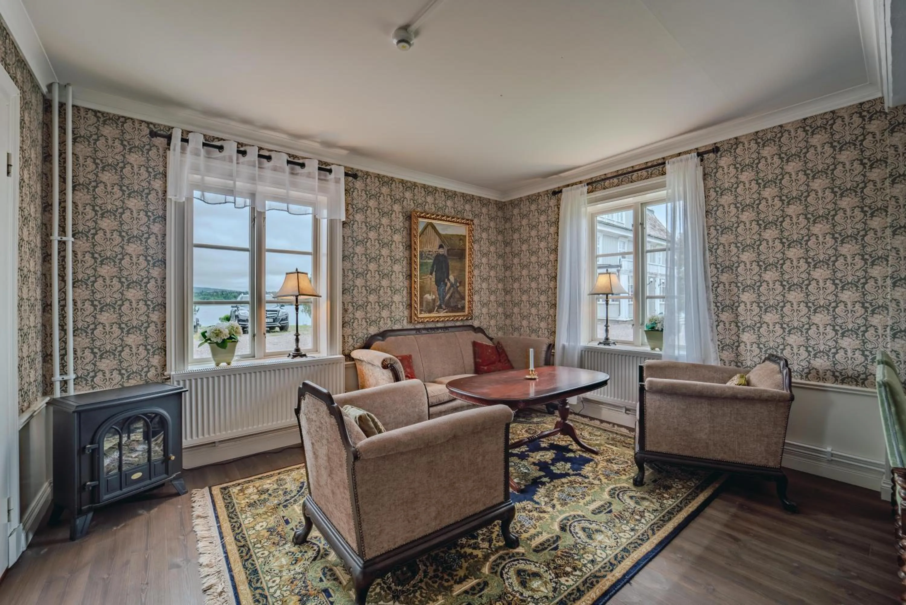 Communal lounge/ TV room in Svaneholm Hotel