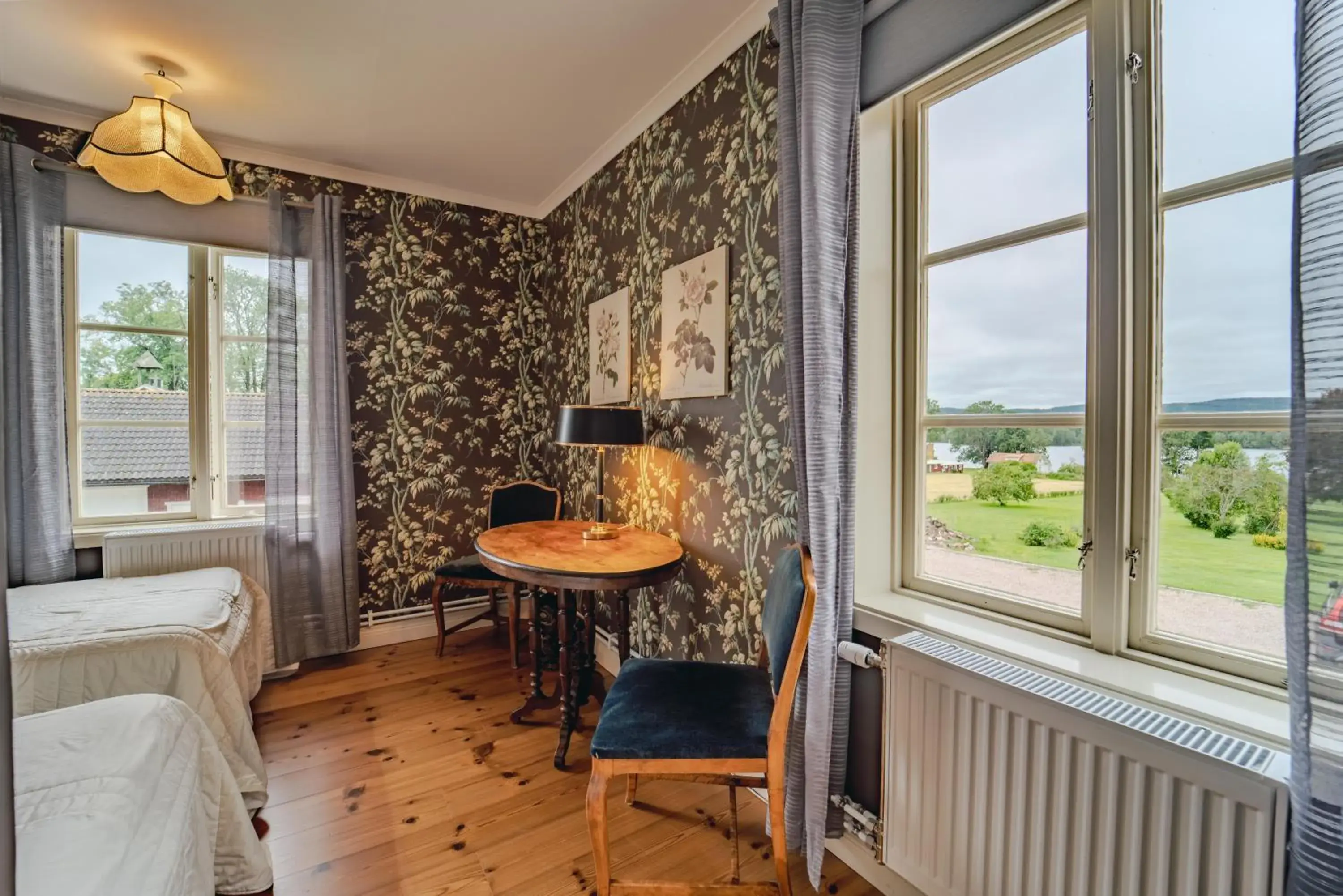 Twin Room with Shower in Svaneholm Hotel Twin Room with Shower in Svaneholm Hotel