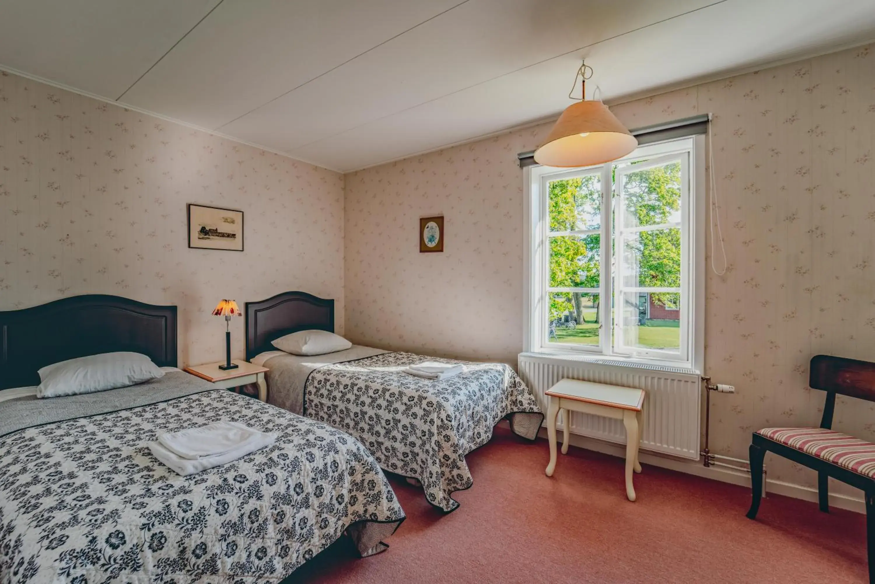 Twin Room with Shower in Svaneholm Hotel Twin Room with Shower in Svaneholm Hotel