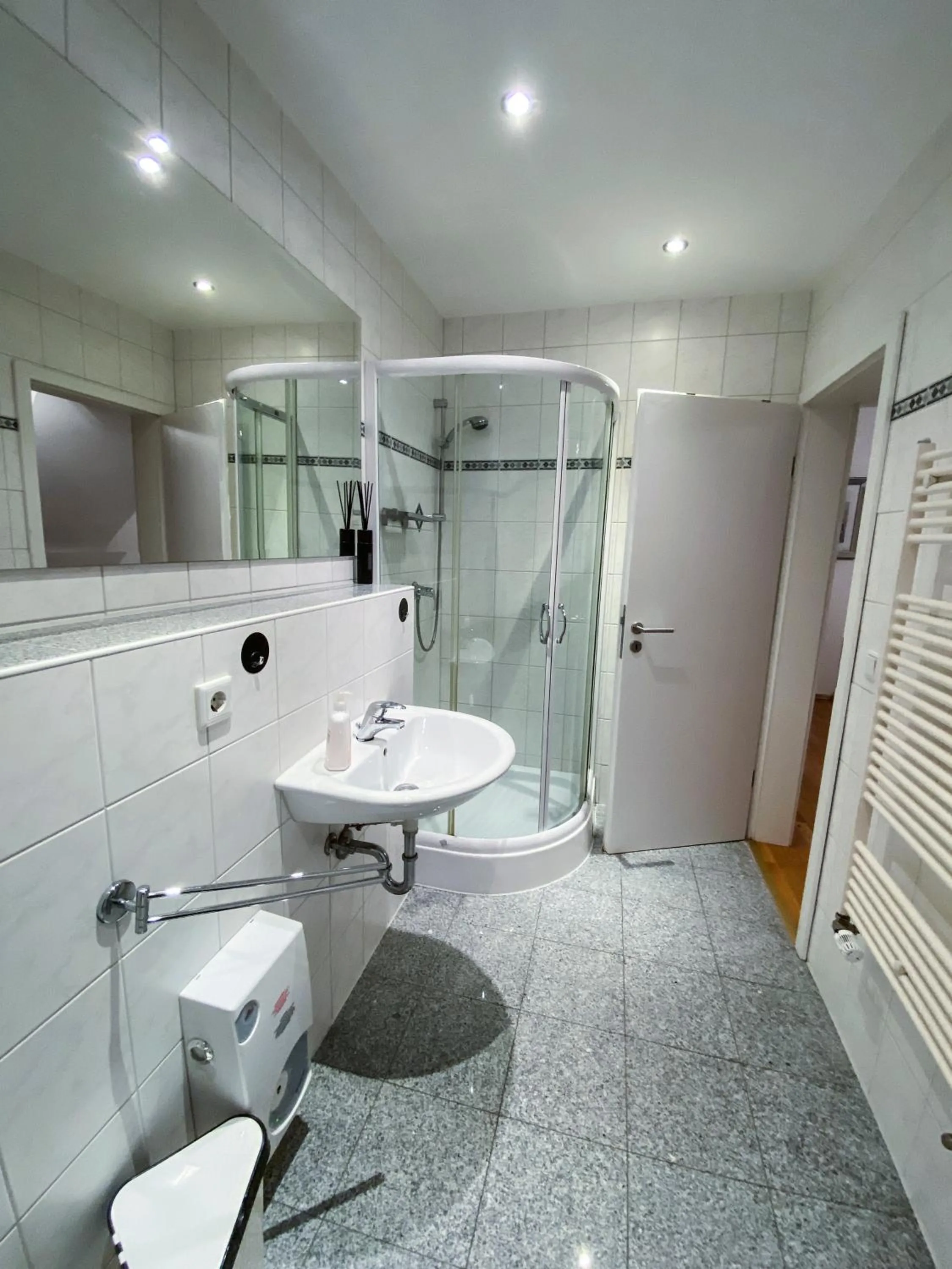 Bathroom in Jalda Apartments