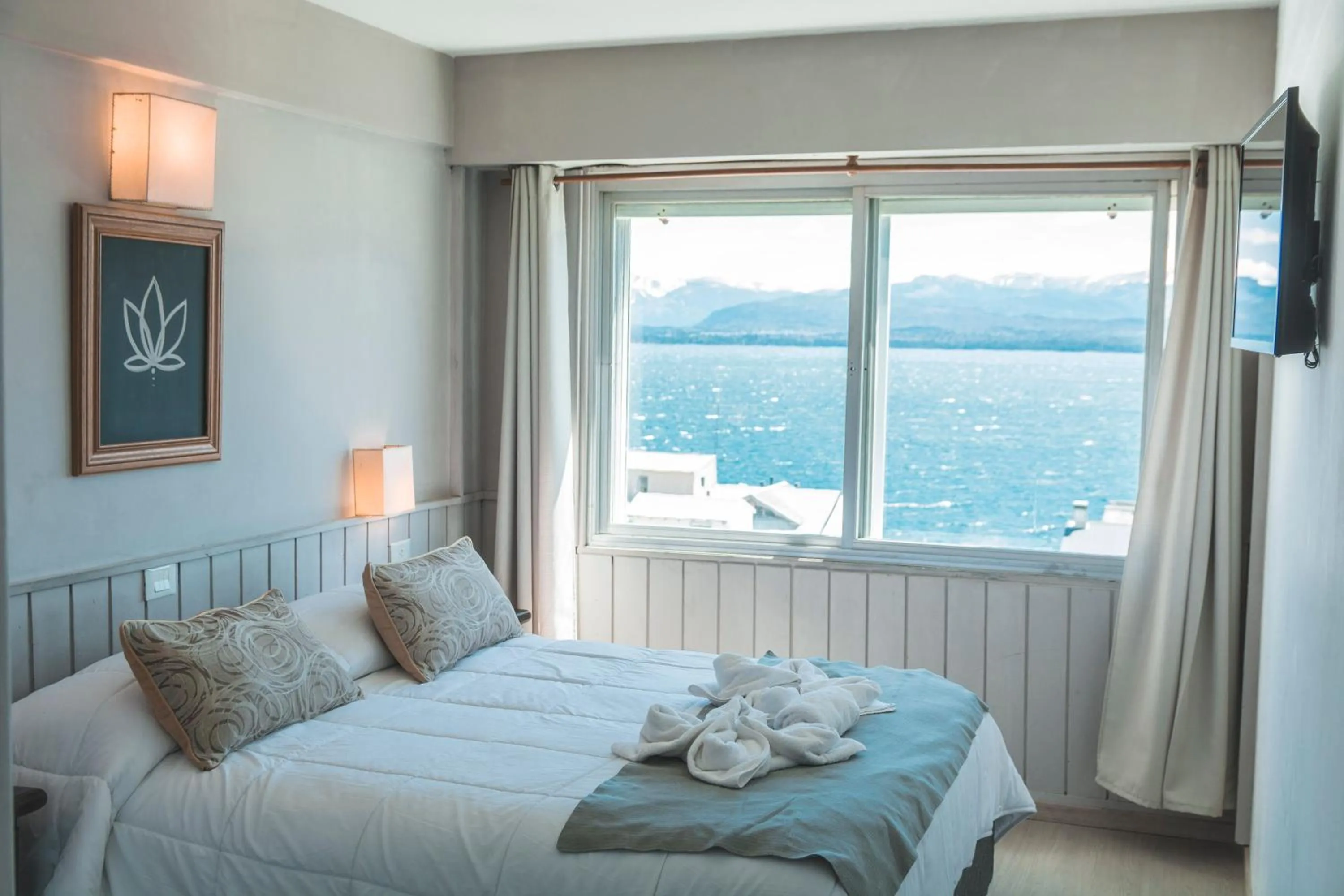 Photo of the whole room, Bed in Tangoinn Club Hotel