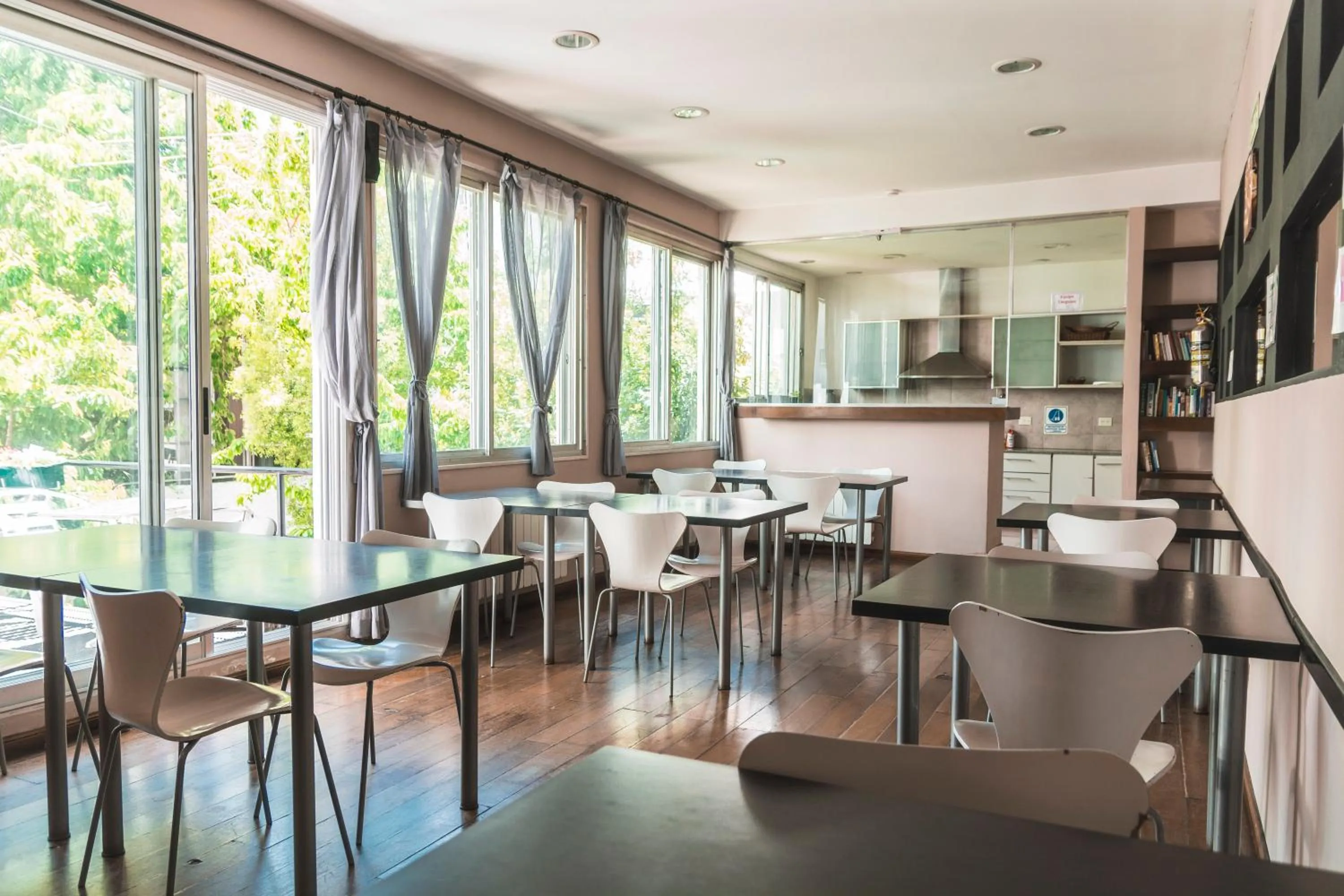 Kitchen or kitchenette in Tangoinn Club Hotel