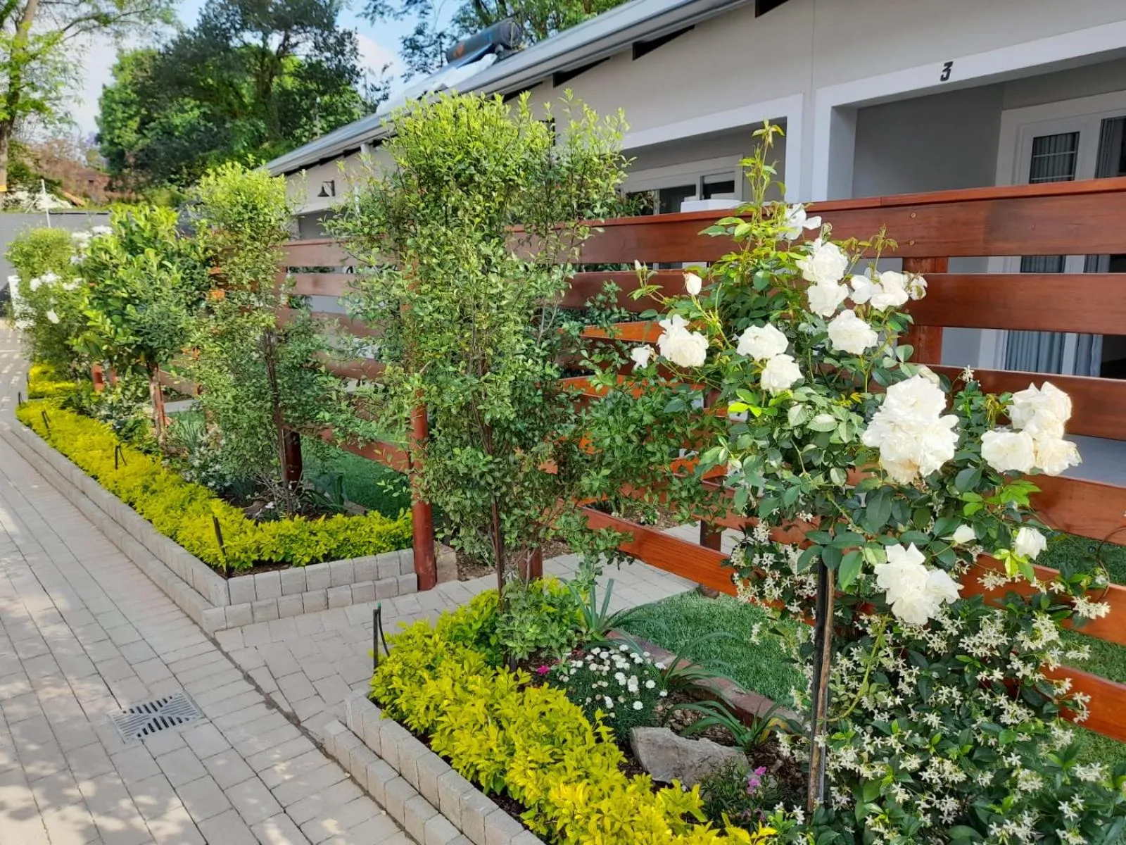 Kent Manor Guest Suites