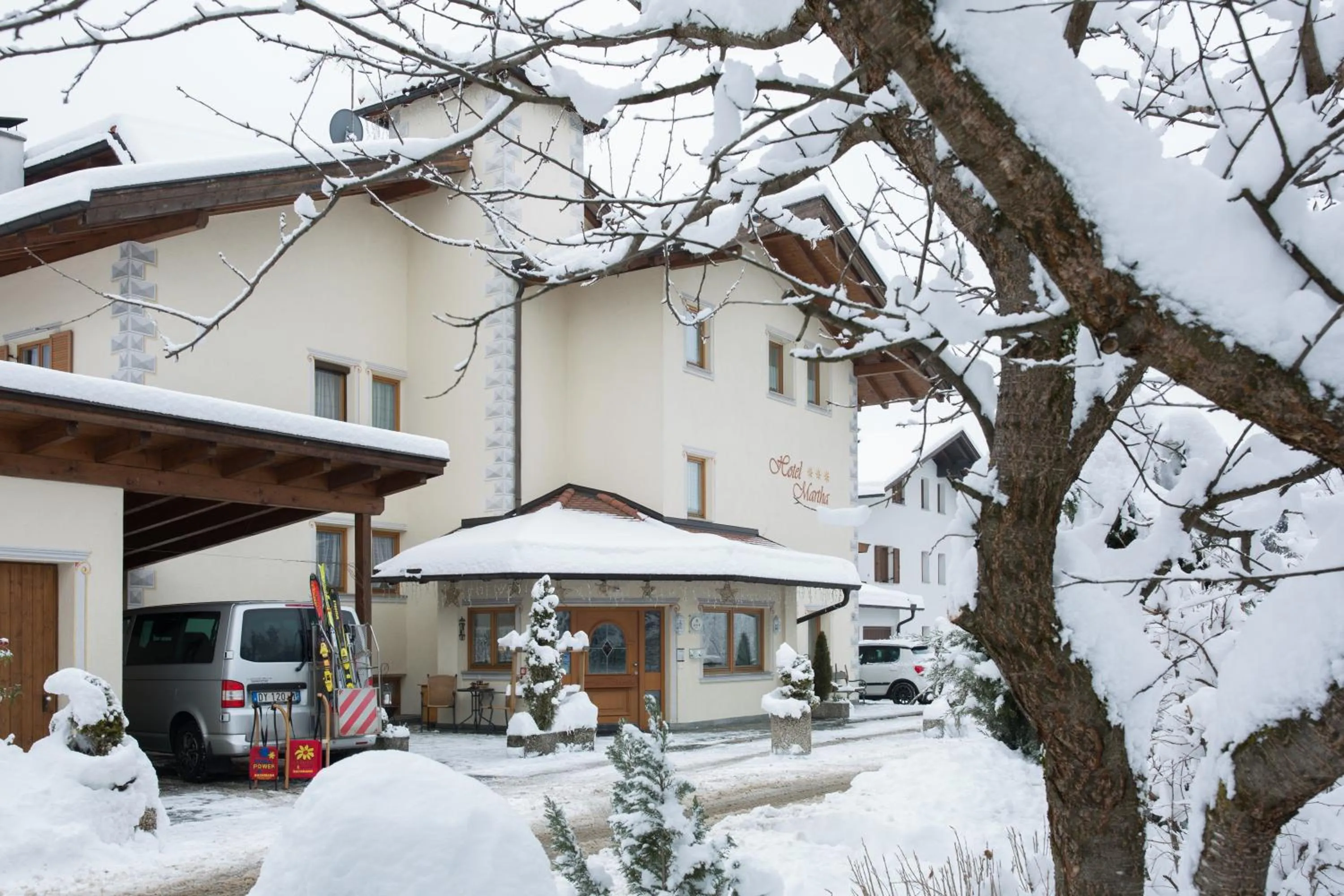 Facade/entrance in Hotel B&B Martha