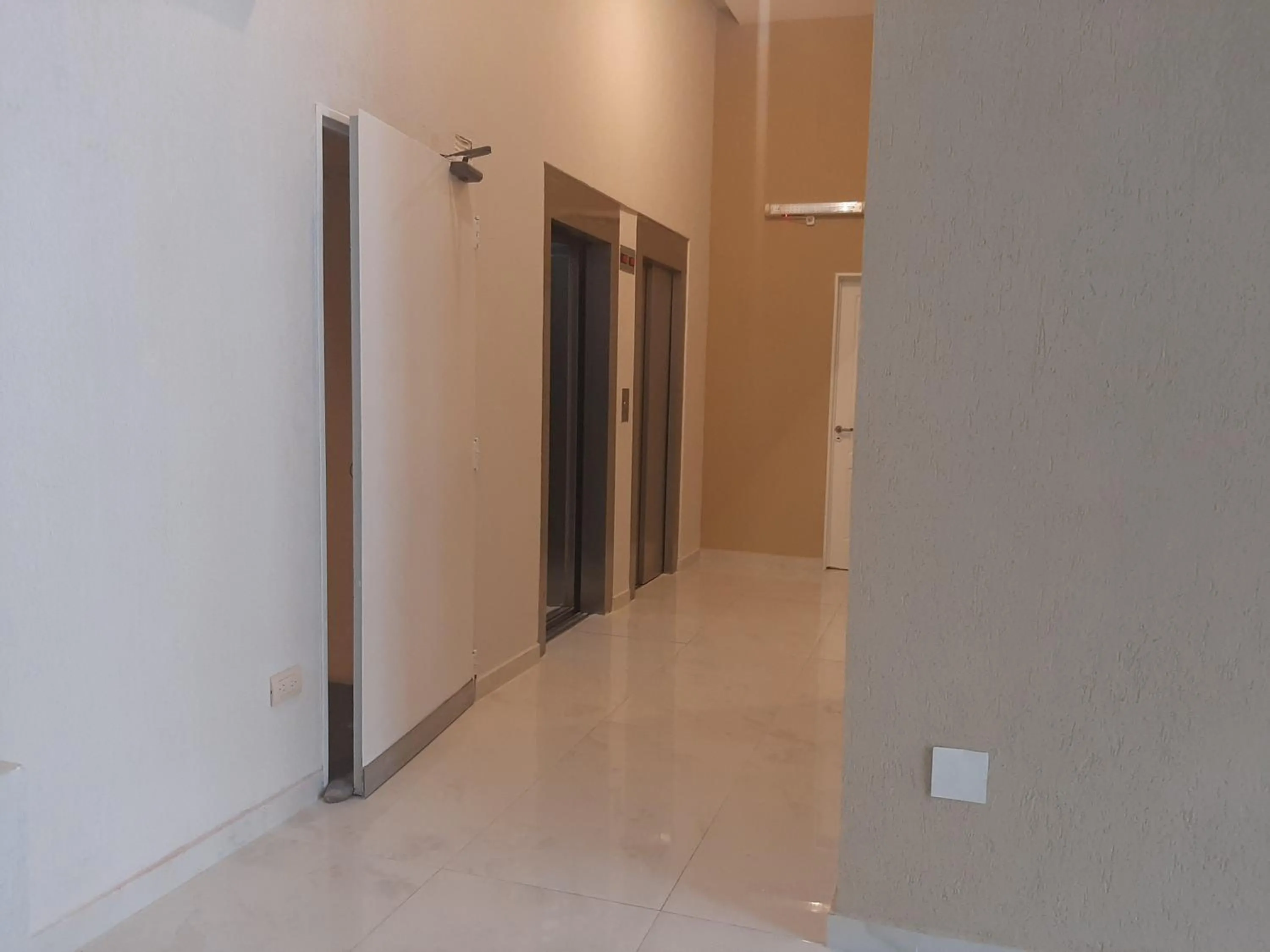 elevator in Alto Palermo