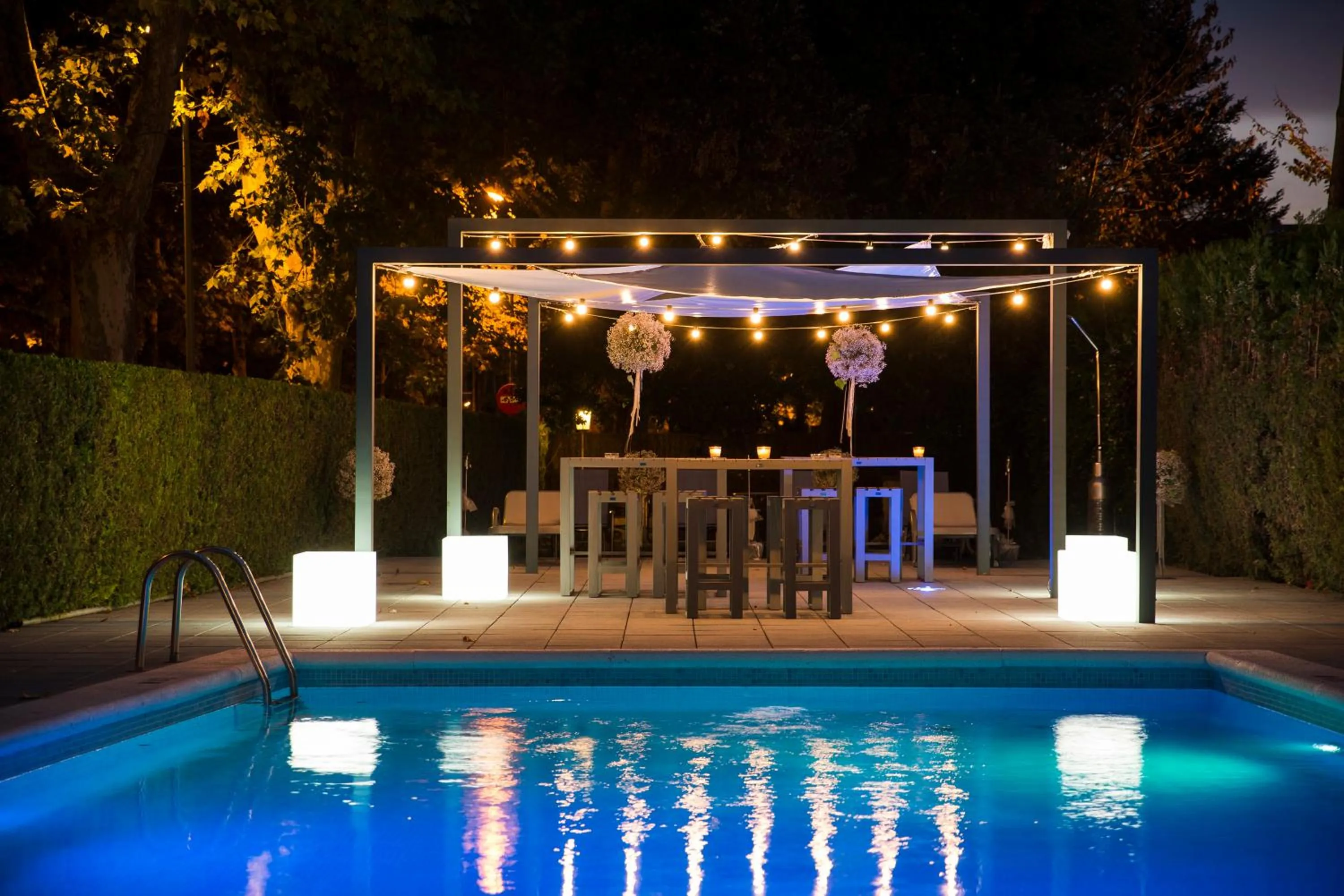 Swimming pool in Hotel L'Ast