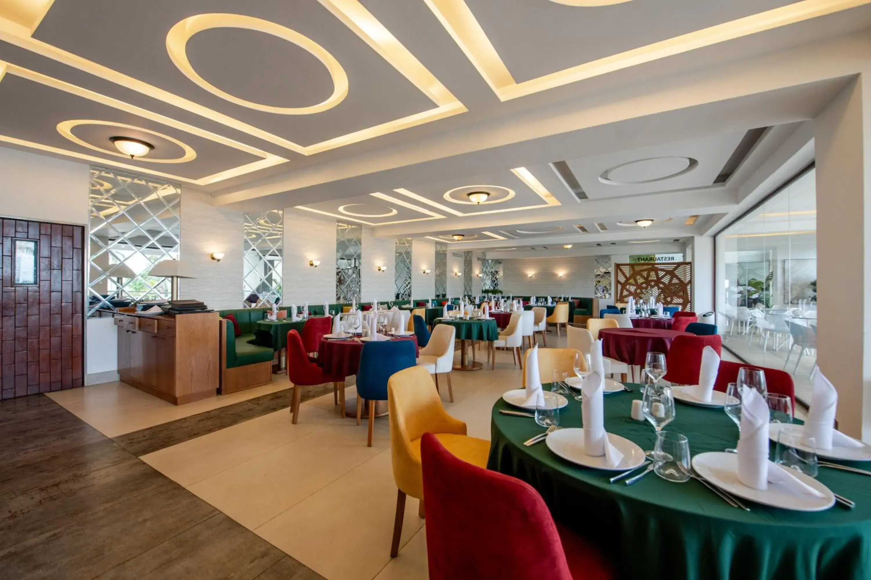 Restaurant/places to eat in Hacienda Samana Bay Hotel Restaurant/places to eat in Hacienda Samana Bay Hotel