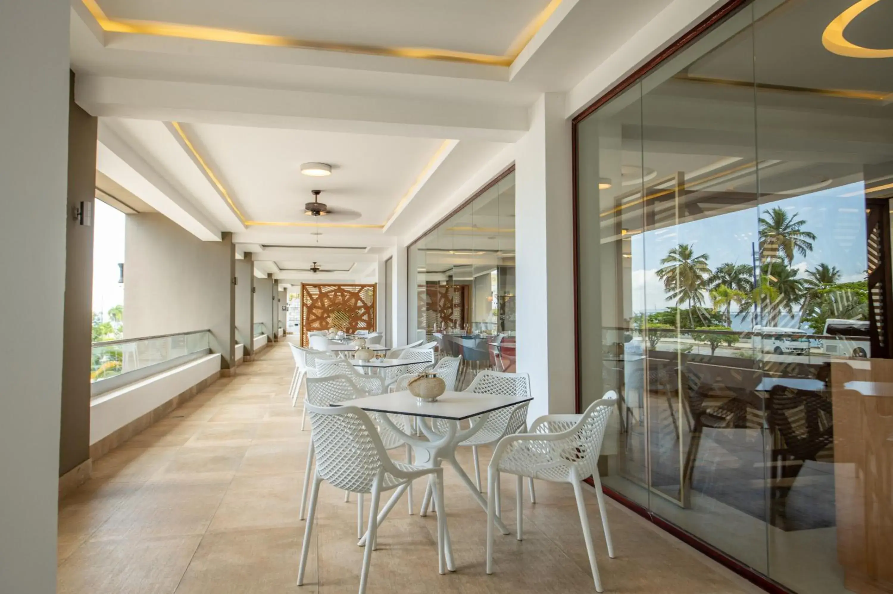 Restaurant/places to eat in Hacienda Samana Bay Hotel Restaurant/places to eat in Hacienda Samana Bay Hotel