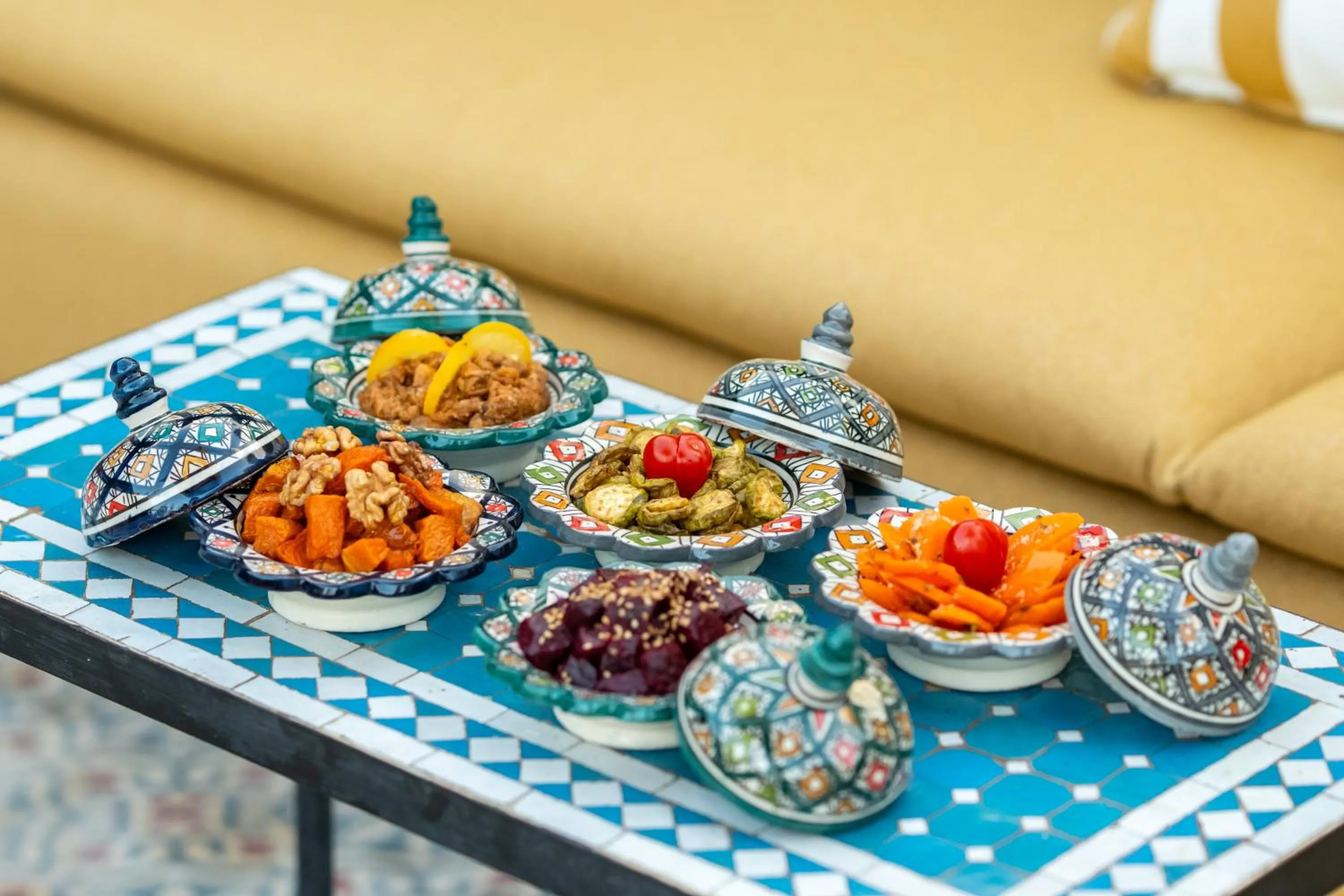 Restaurant/places to eat in Riad Les Yeux Bleus