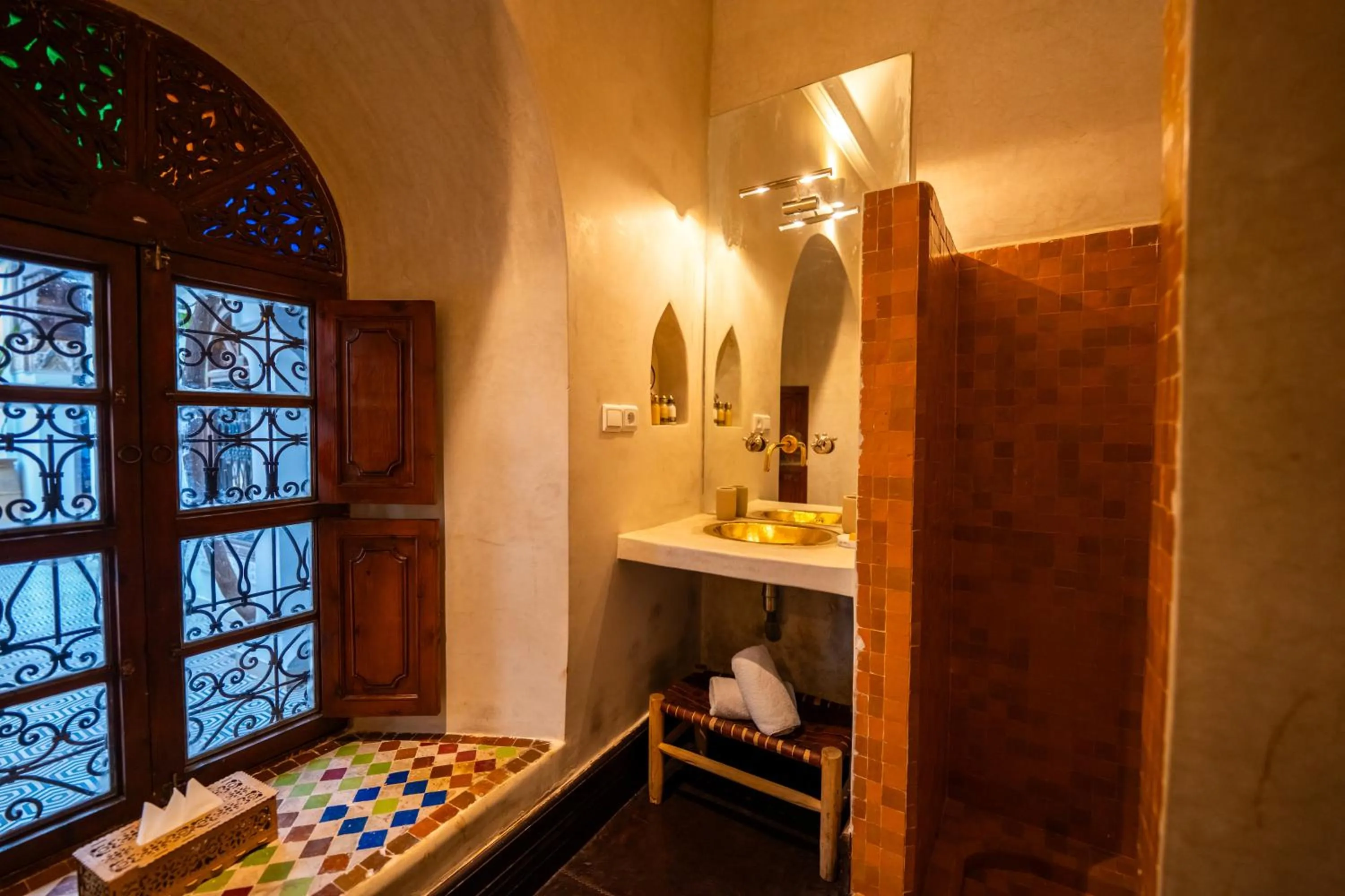 Bathroom in Riad Les Yeux Bleus