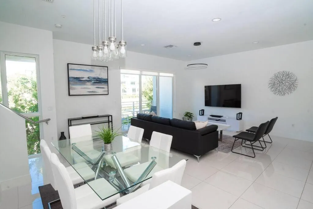 Across the Ocean few steps to beach contemporary three Bedroom townhouse