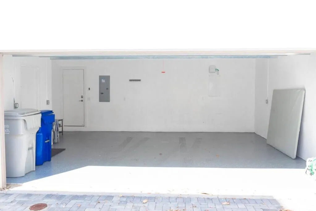 Across the Ocean few steps to beach contemporary three Bedroom townhouse