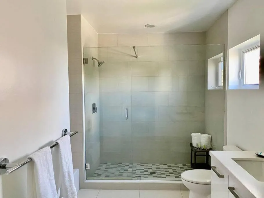 Across the Ocean few steps to beach contemporary three Bedroom townhouse