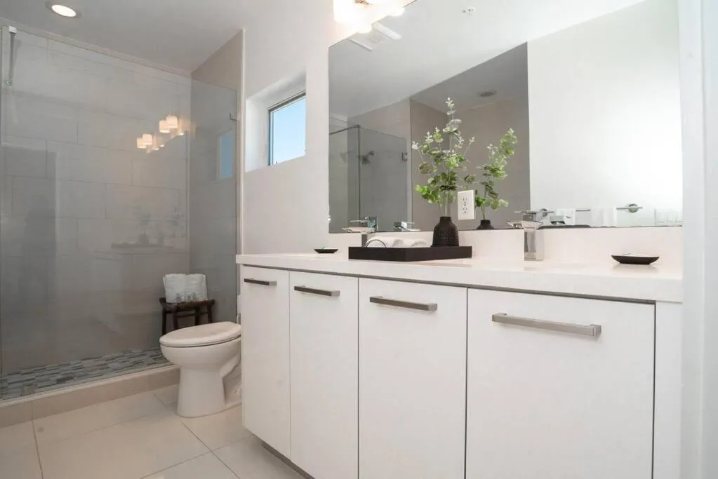 Across the Ocean few steps to beach contemporary three Bedroom townhouse