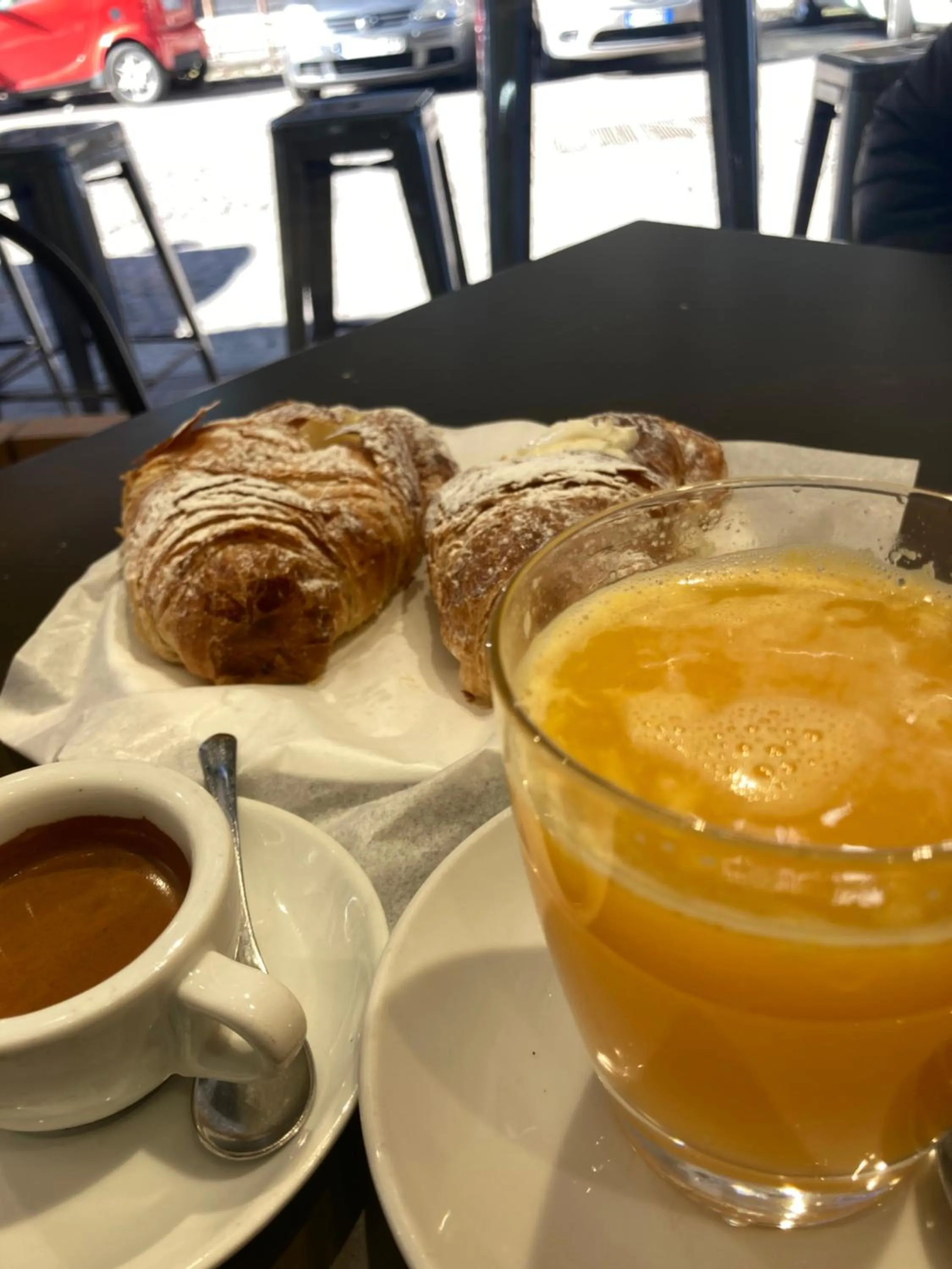 Breakfast in Urban jungle rooms