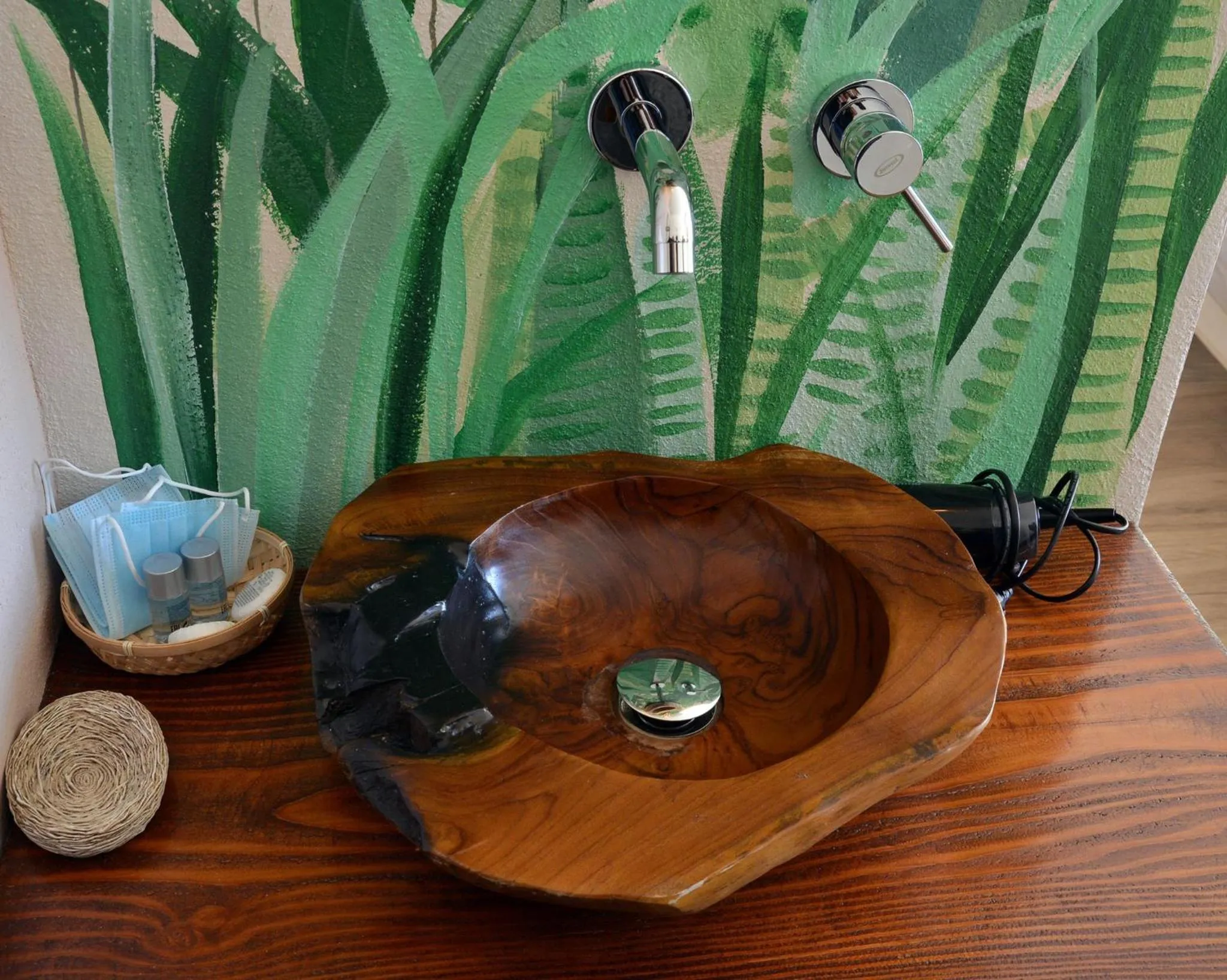 Bathroom in Urban jungle rooms