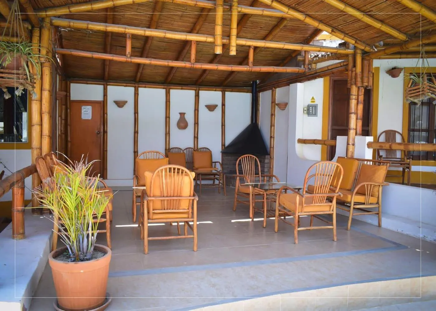 Living room in Hosteria Suiza