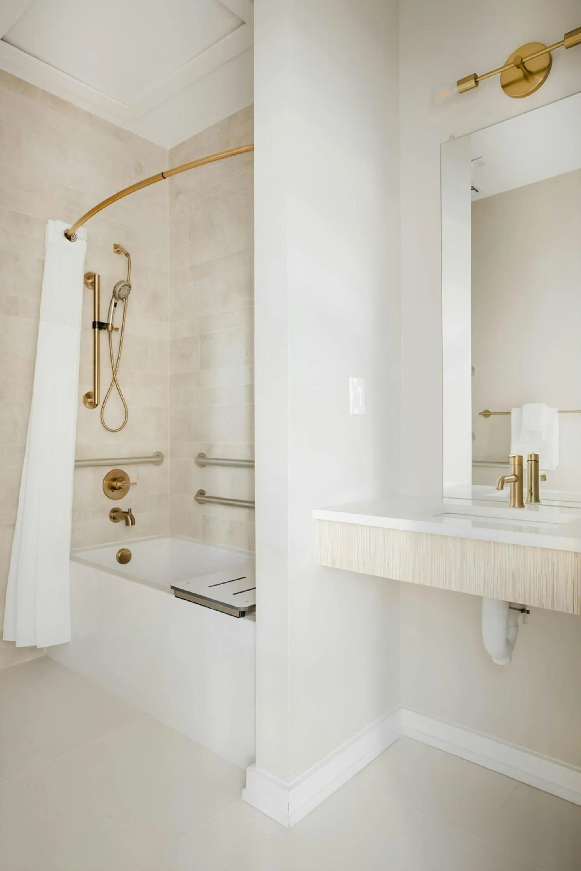 Bathroom in Sonder by Marriott Bonvoy The Edison Apartments Old City