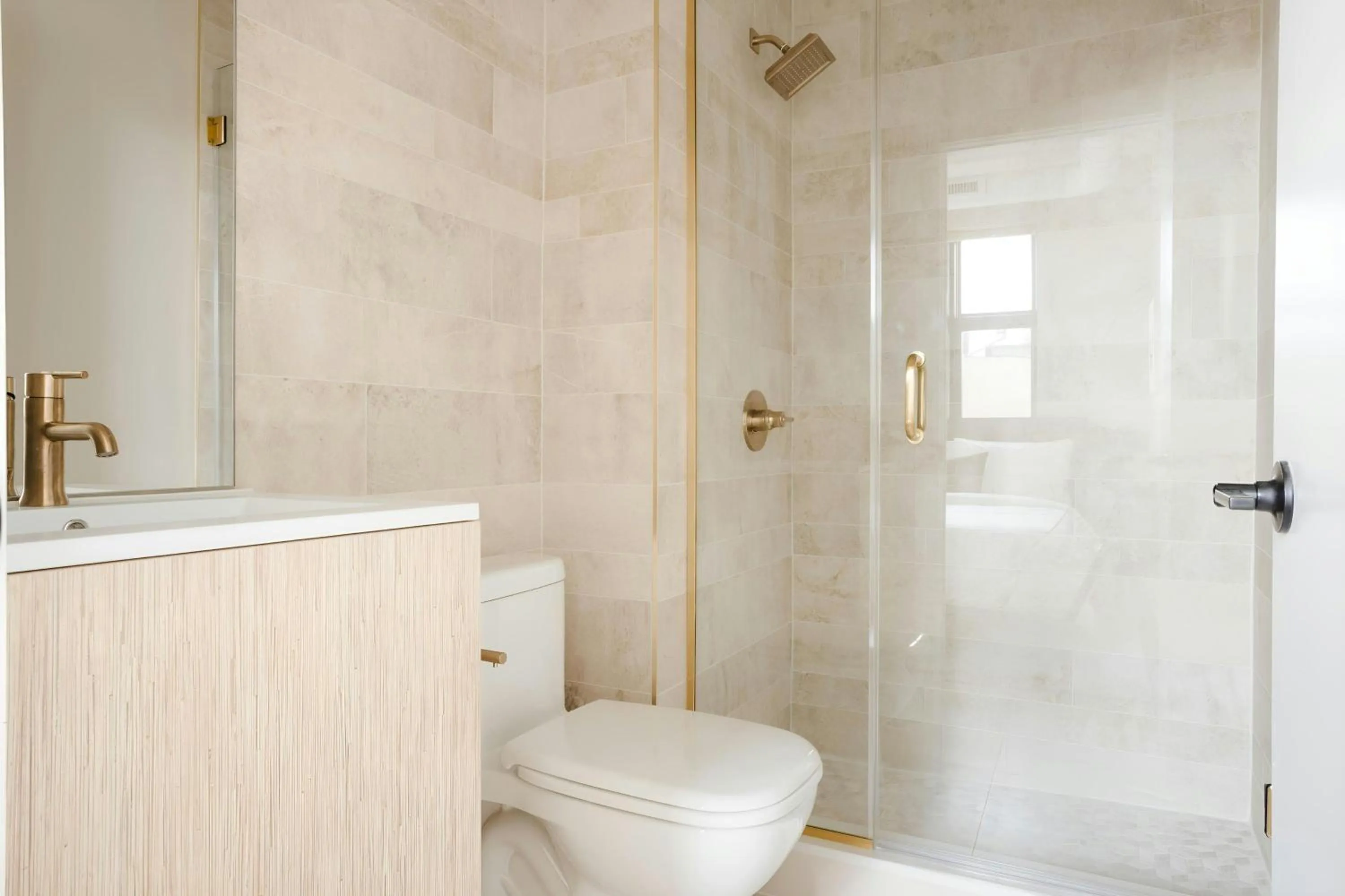 Bathroom in Sonder by Marriott Bonvoy The Edison Apartments Old City