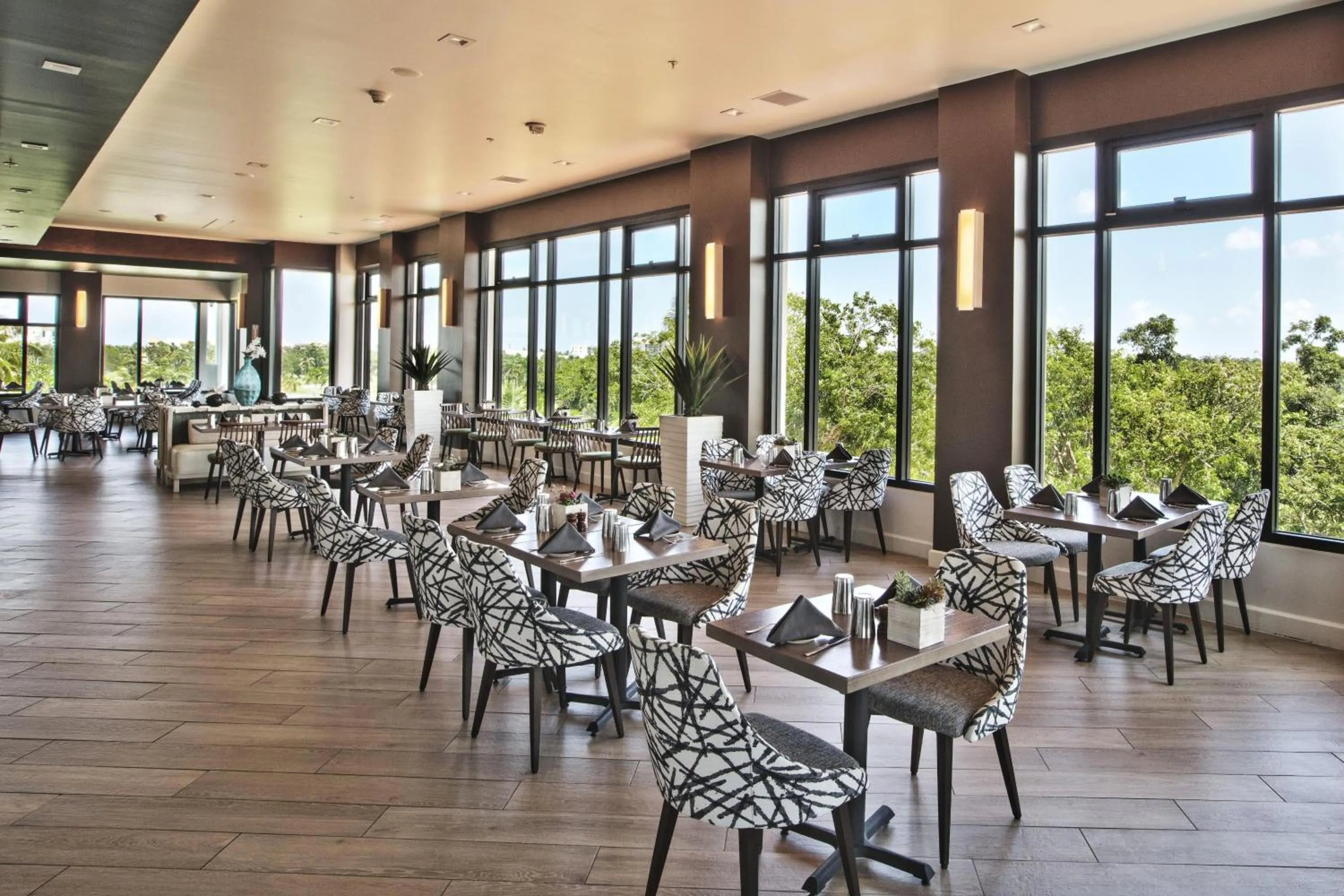 Restaurant/places to eat in Wyndham Grand Rio Mar Rainforest Beach and Golf Resort