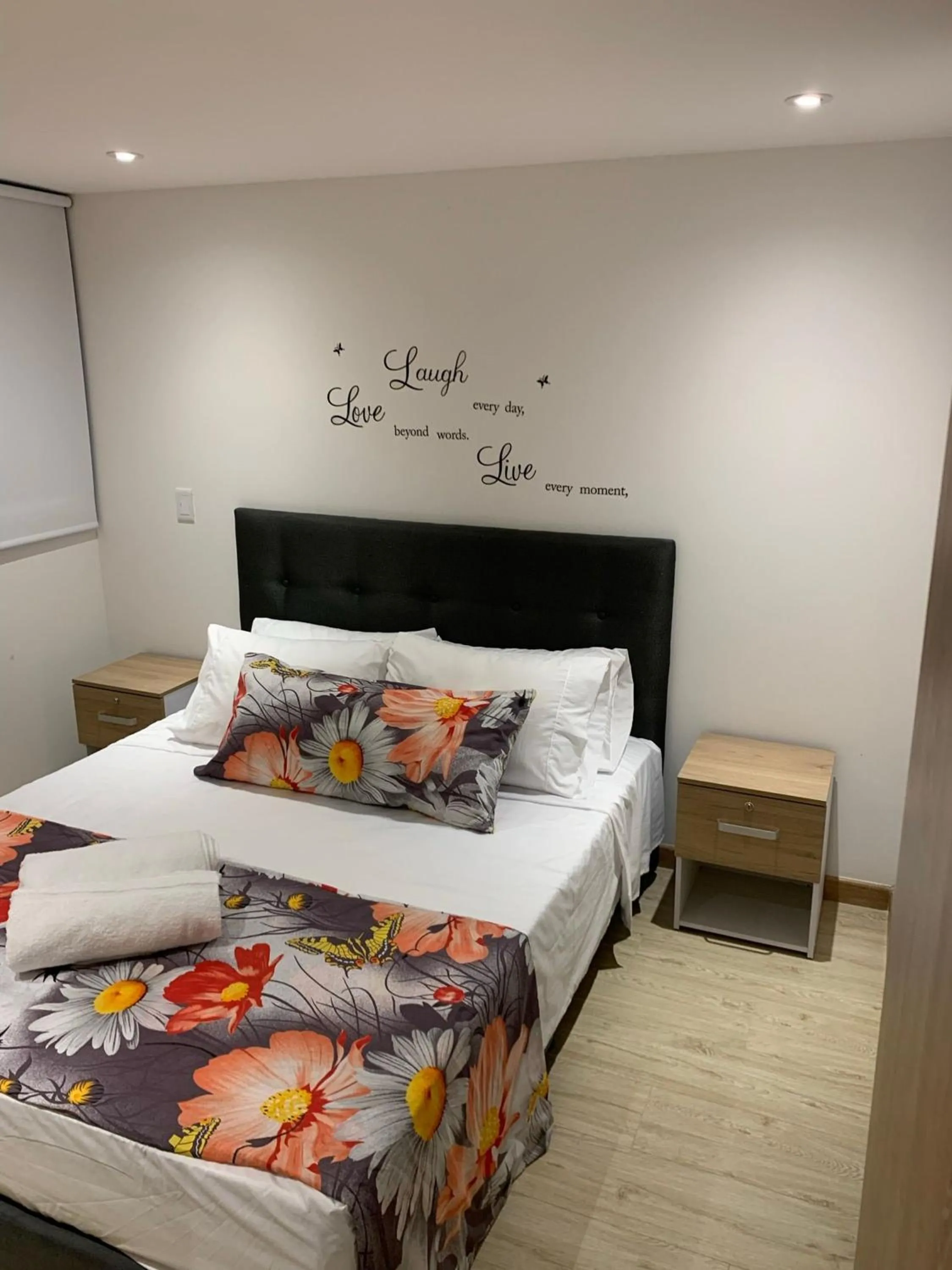 Bed in Apartamentos Avenida del malecón, frente al lago. Guatape