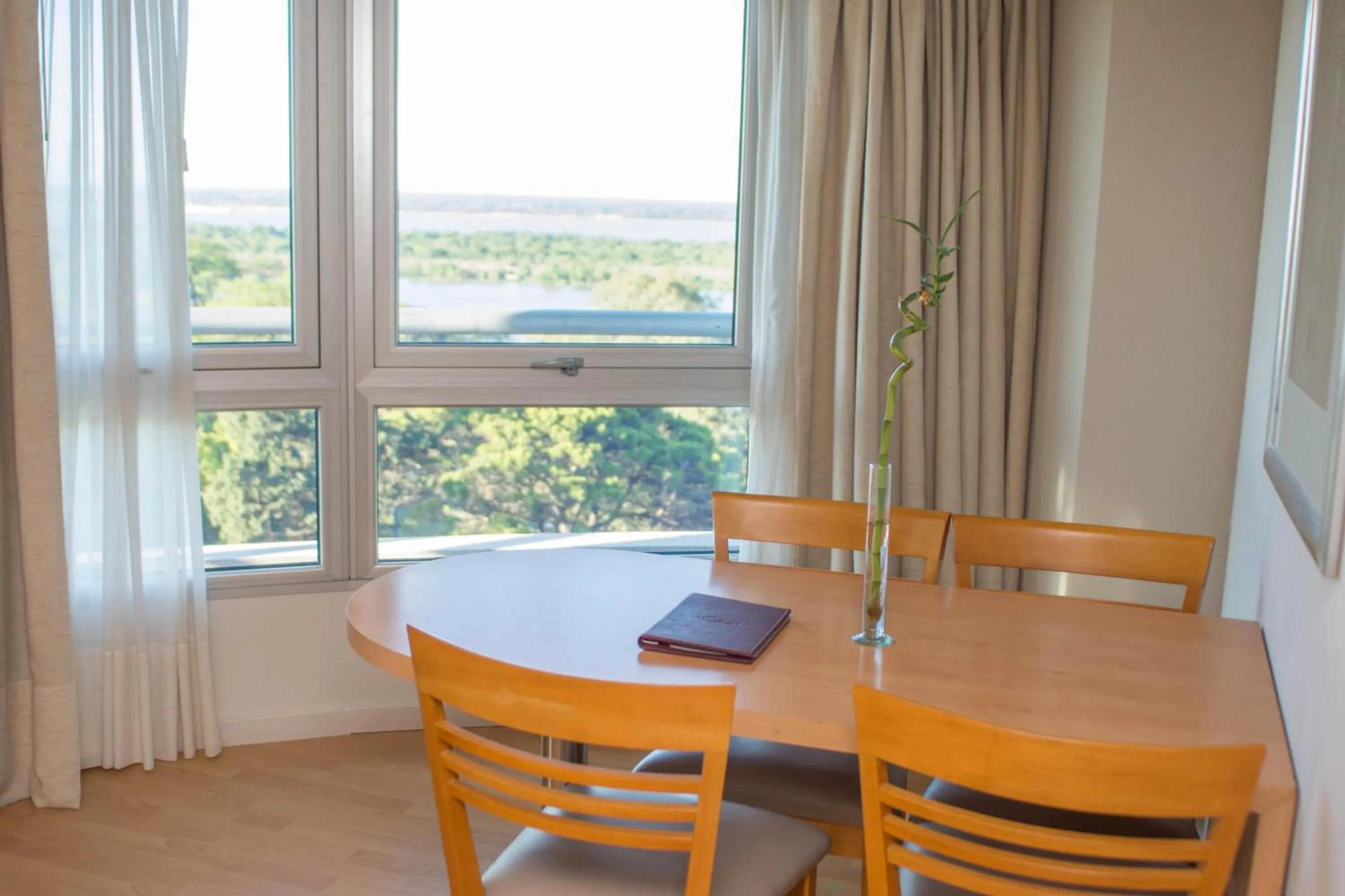 Dining area in Maran Suites & Towers
