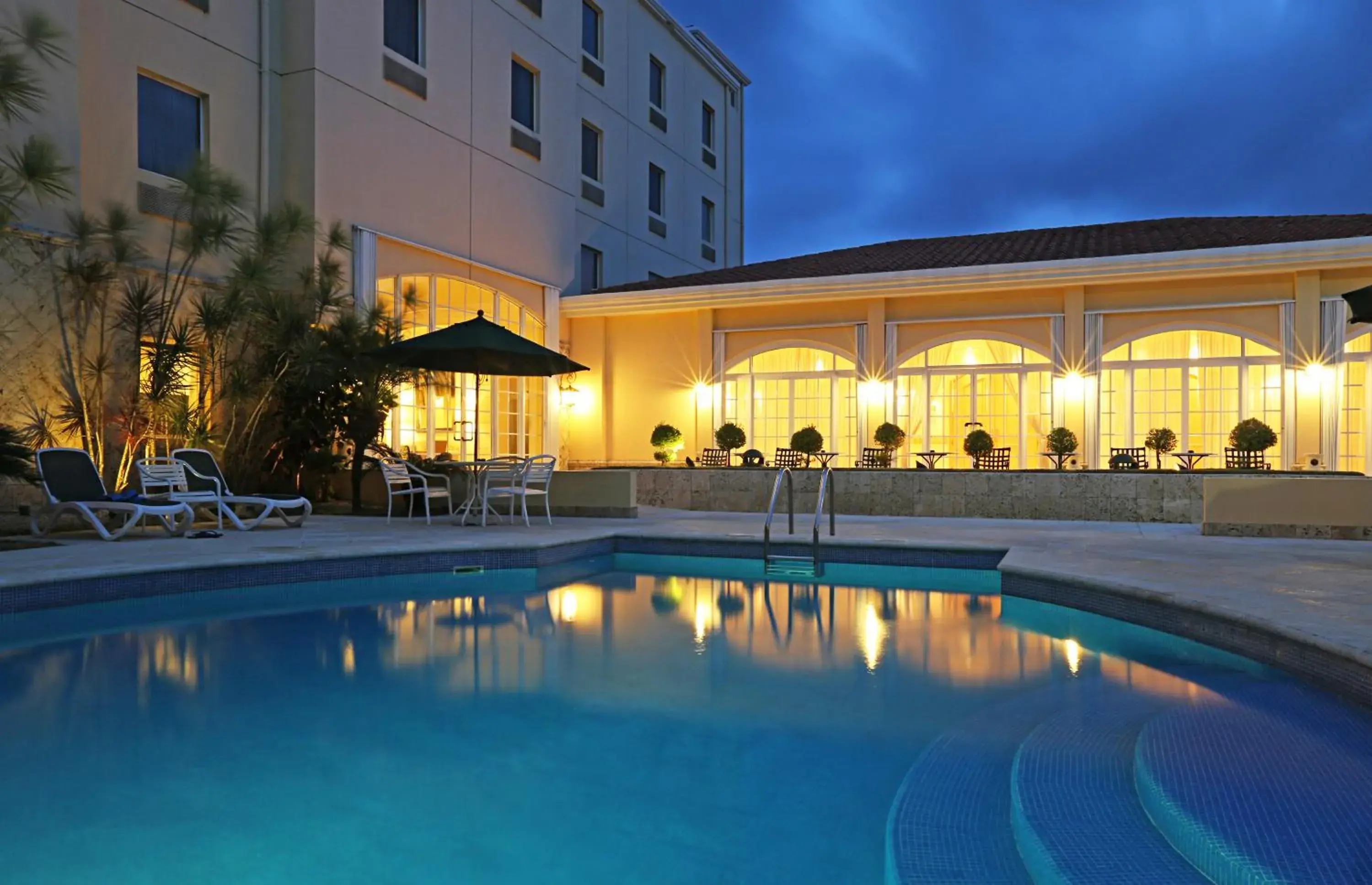 Property building in Quality Hotel Real Aeropuerto Santo Domingo Property building in Quality Hotel Real Aeropuerto Santo Domingo