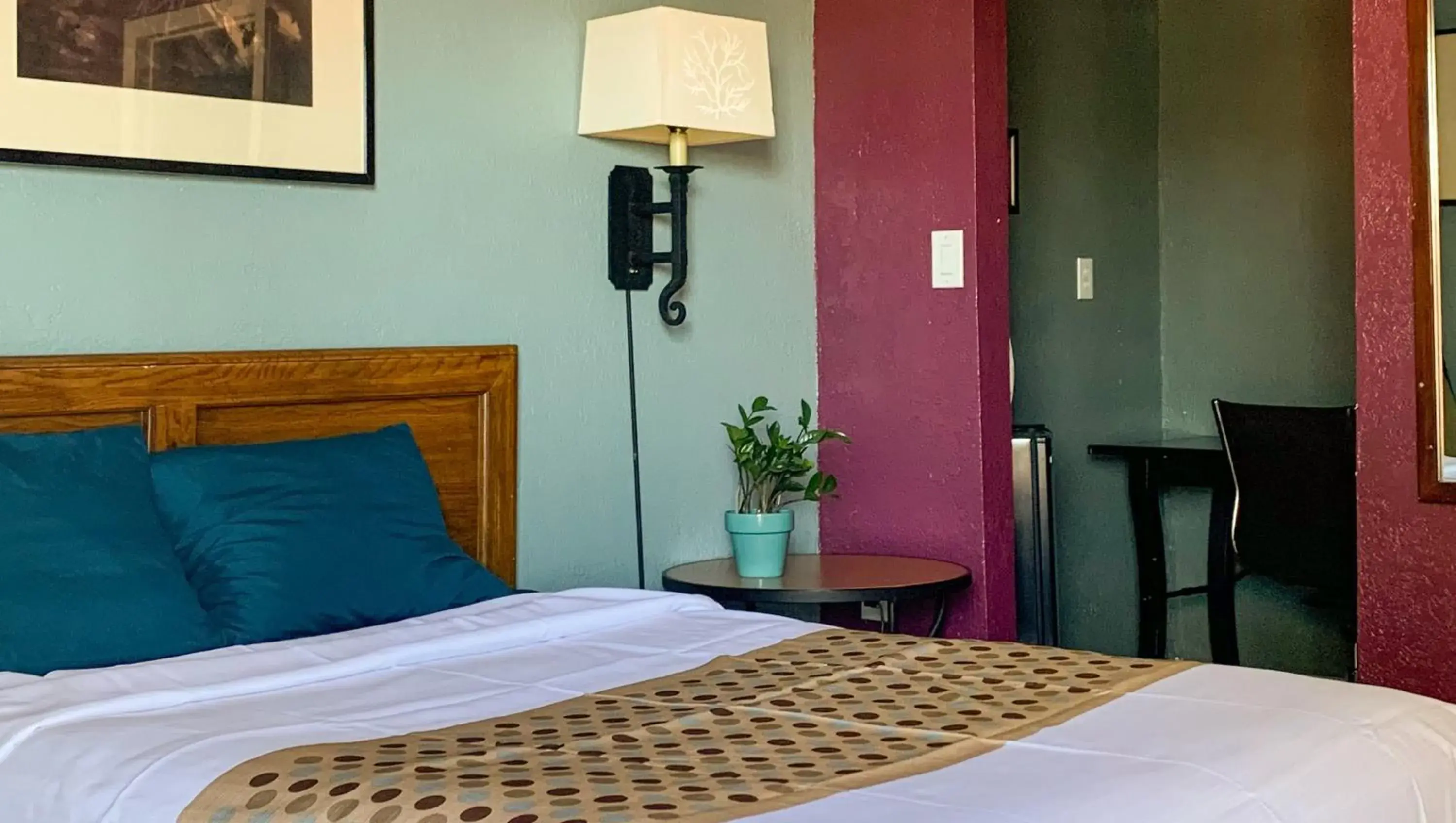 Bedroom, Bed in Copper Mountain Motel Bedroom, Bed in Copper Mountain Motel