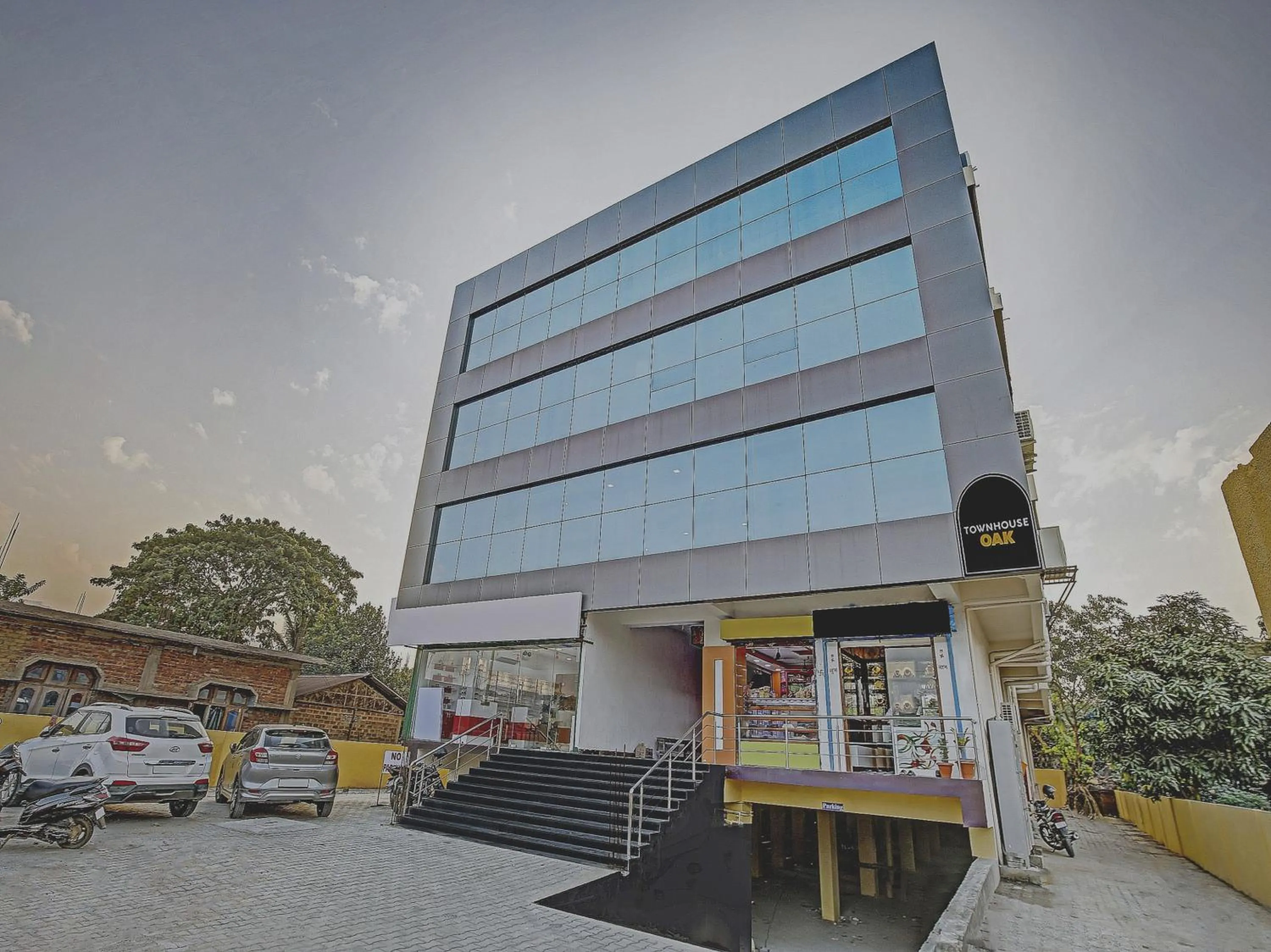 Facade/entrance in Townhouse OAK Hi-City