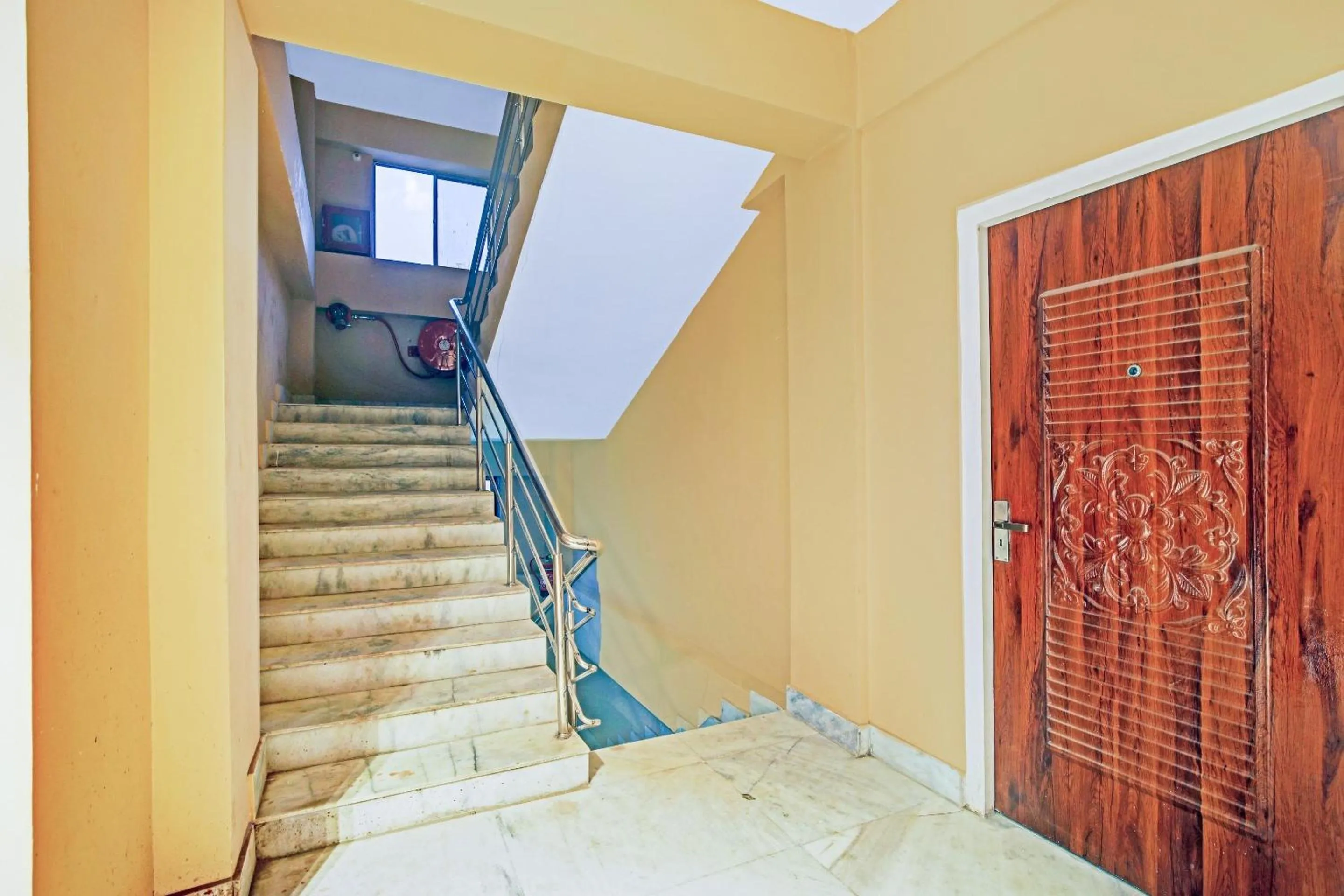 Lobby or reception in Townhouse OAK Hi-City