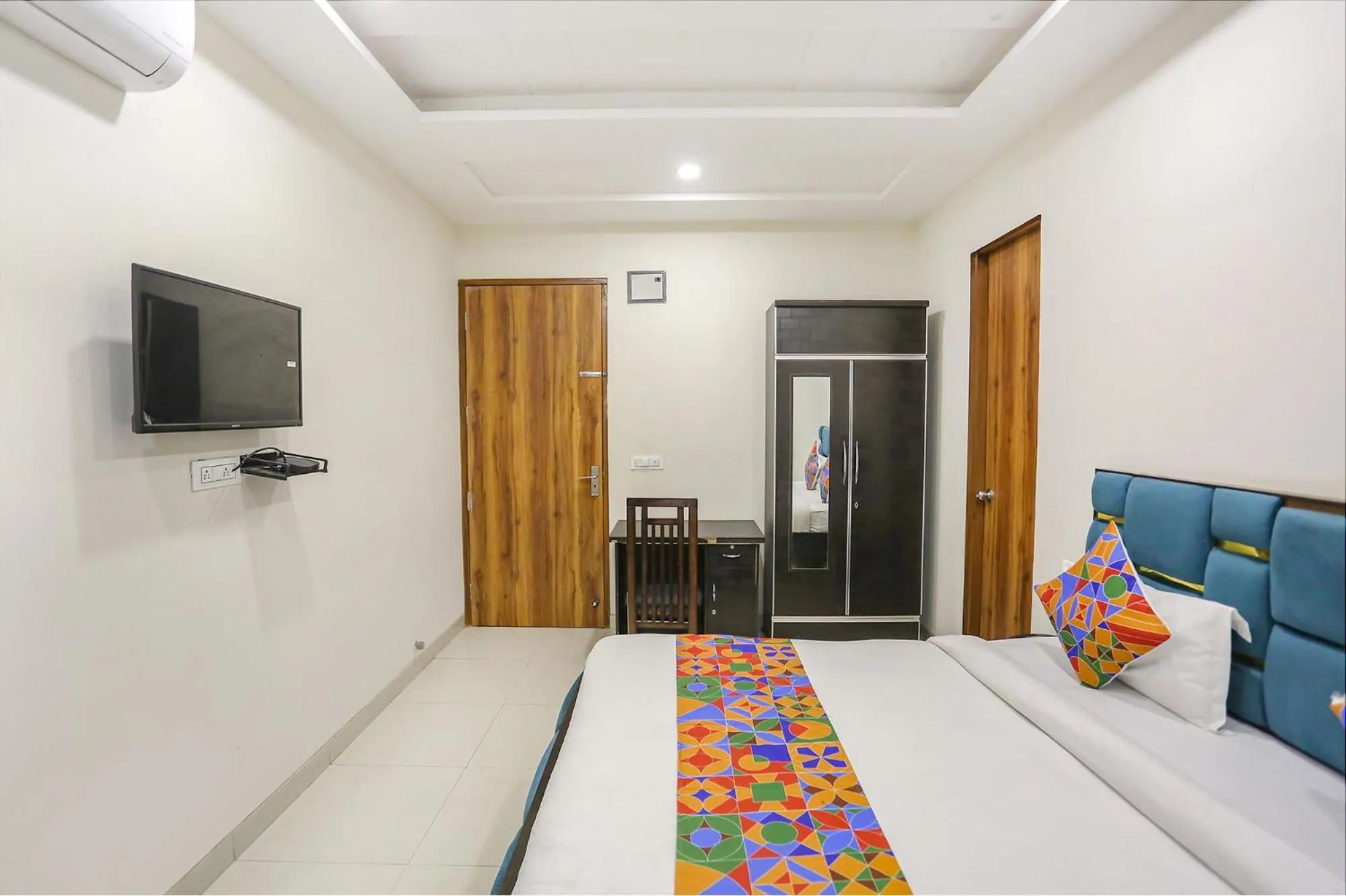 Bedroom, Bed in FabHotel Shiv Rachna - Mansarovar