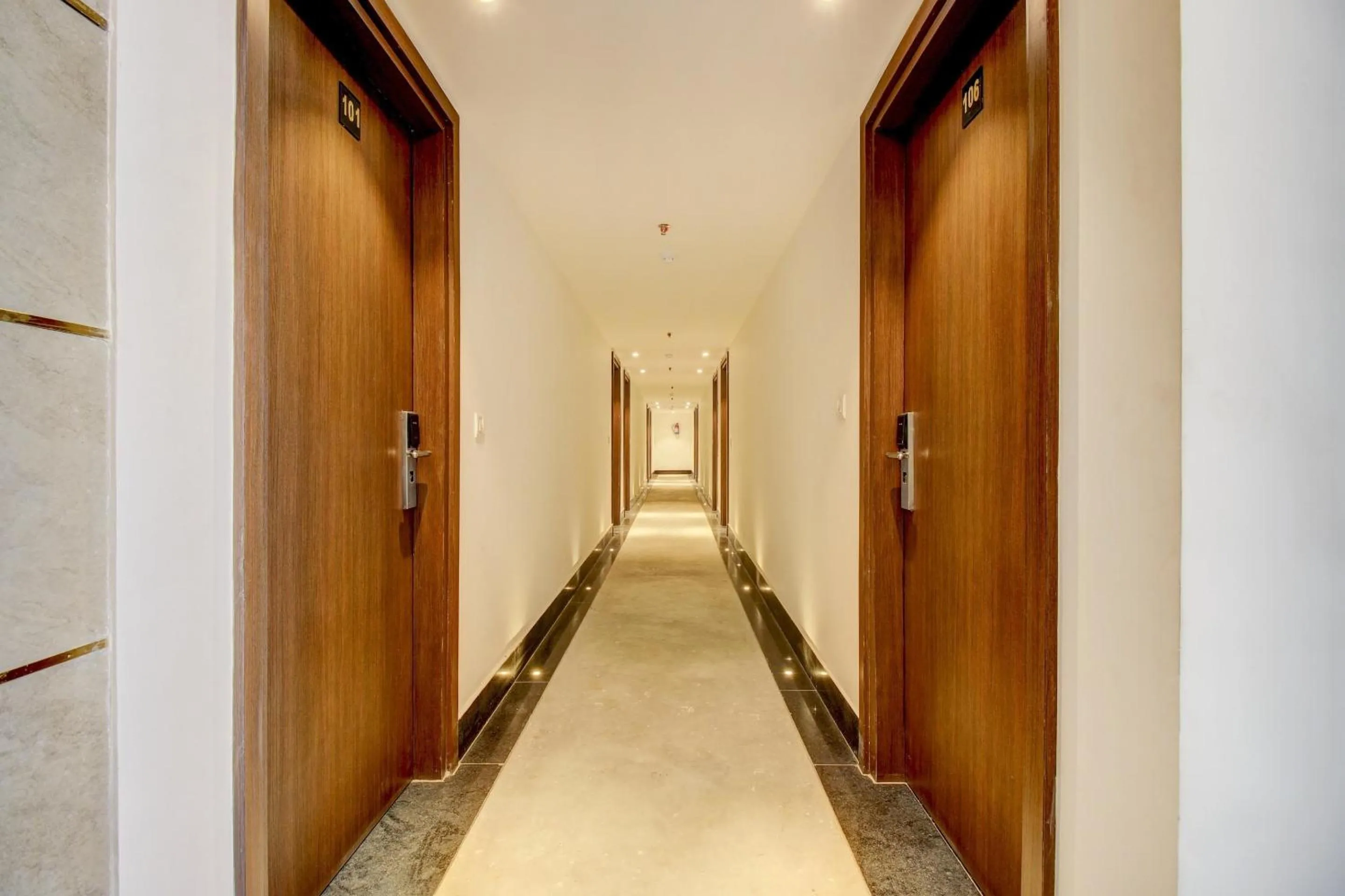 Lobby or reception in Super Townhouse OAK Aurelia Grand